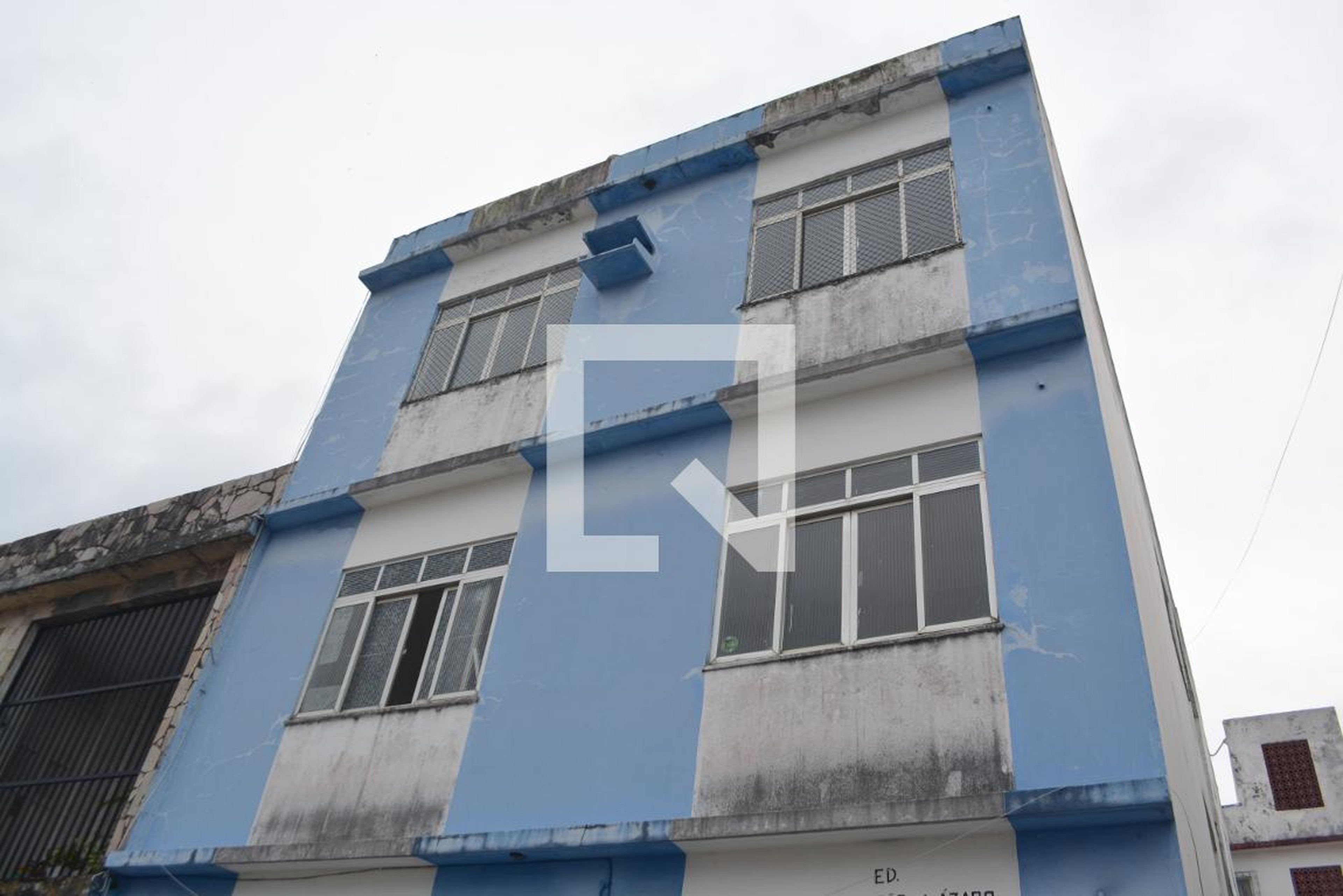 Fachada do Condomínio Condomínio em Rua Numa Pompílio Bitencourt, 30