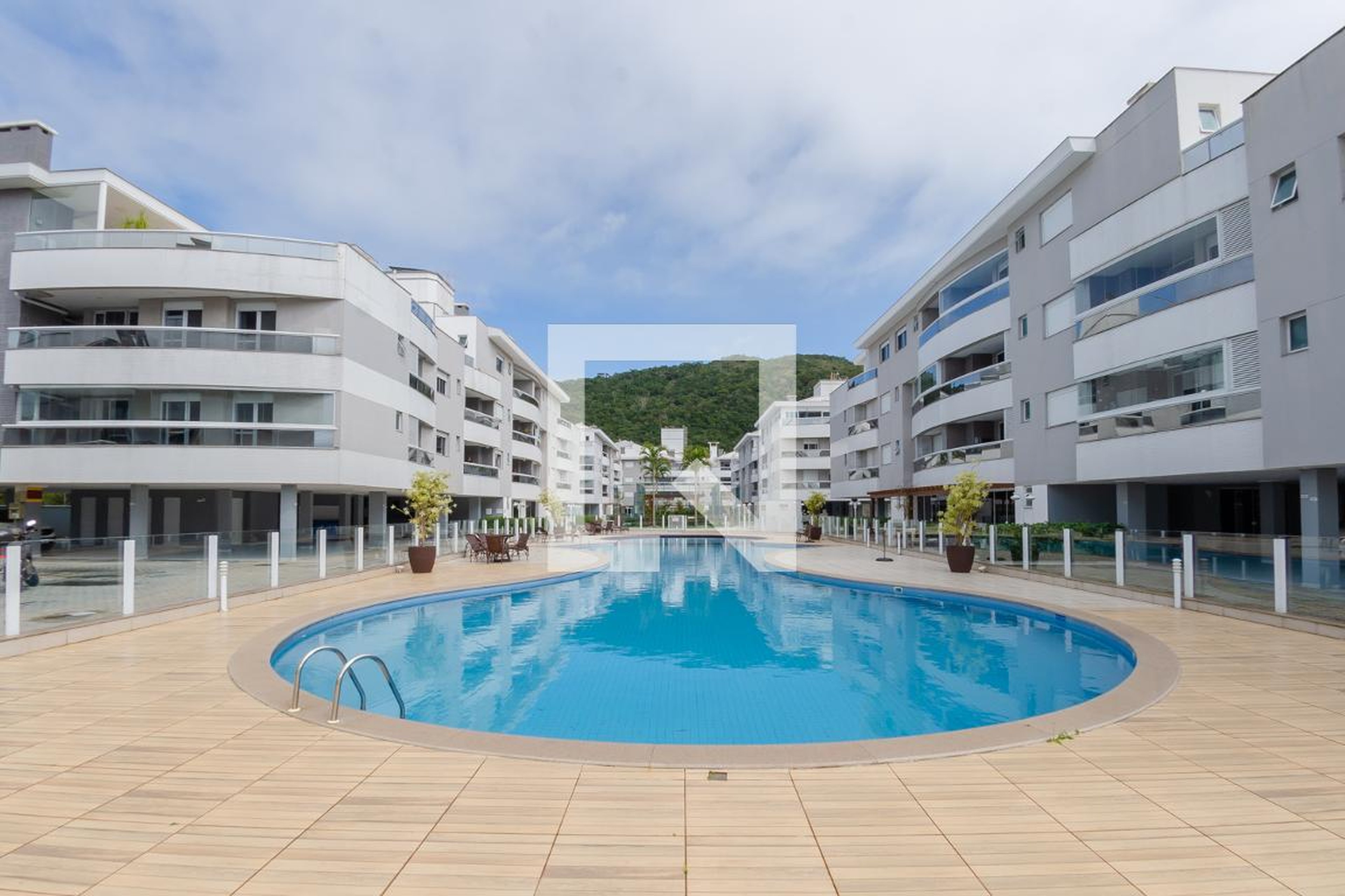 Piscina - Vila das Palmeiras