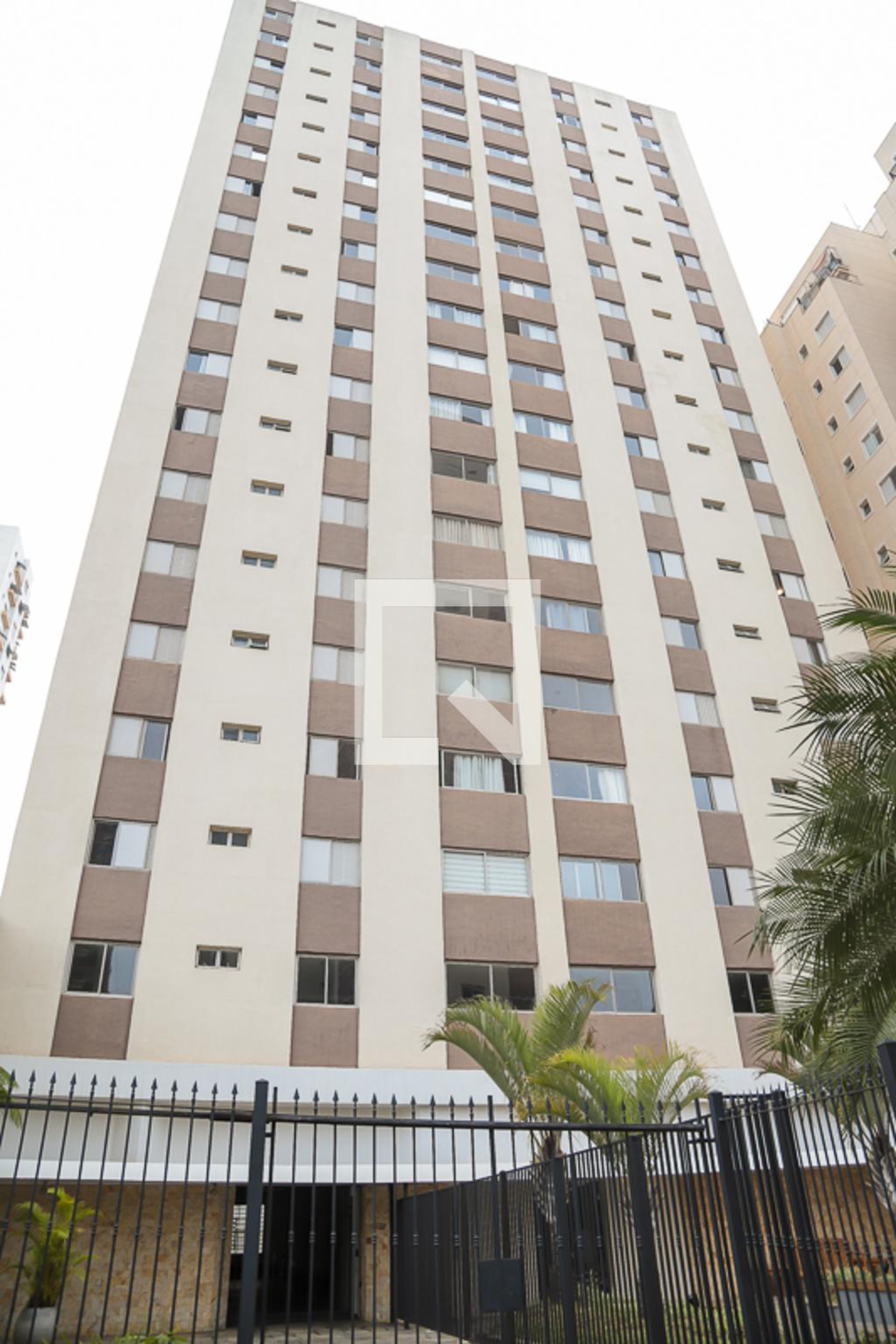 Fachada do Condomínio Edifício Lélia