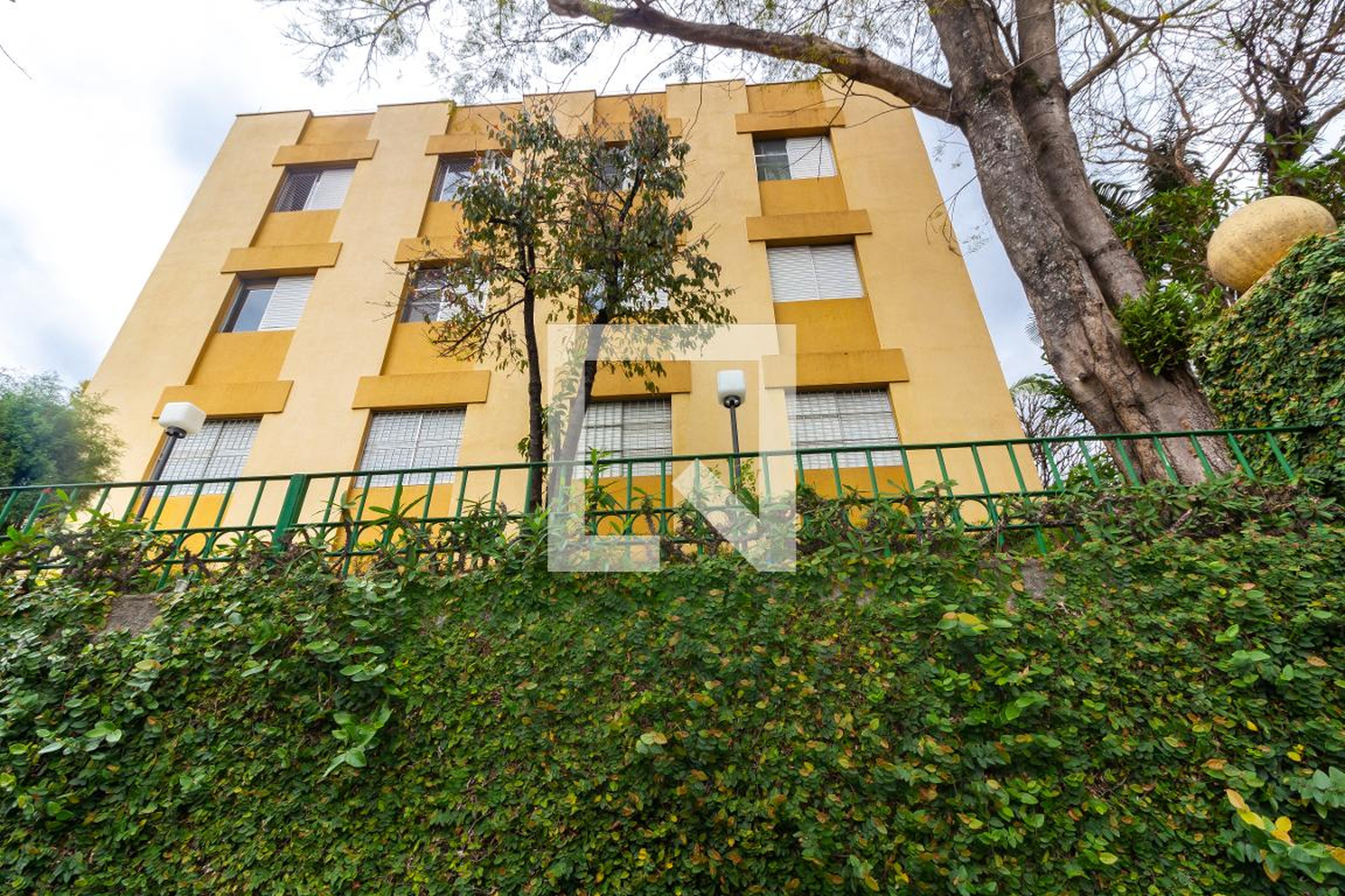 Fachada do Prédio Condomínio Jardim das Flores