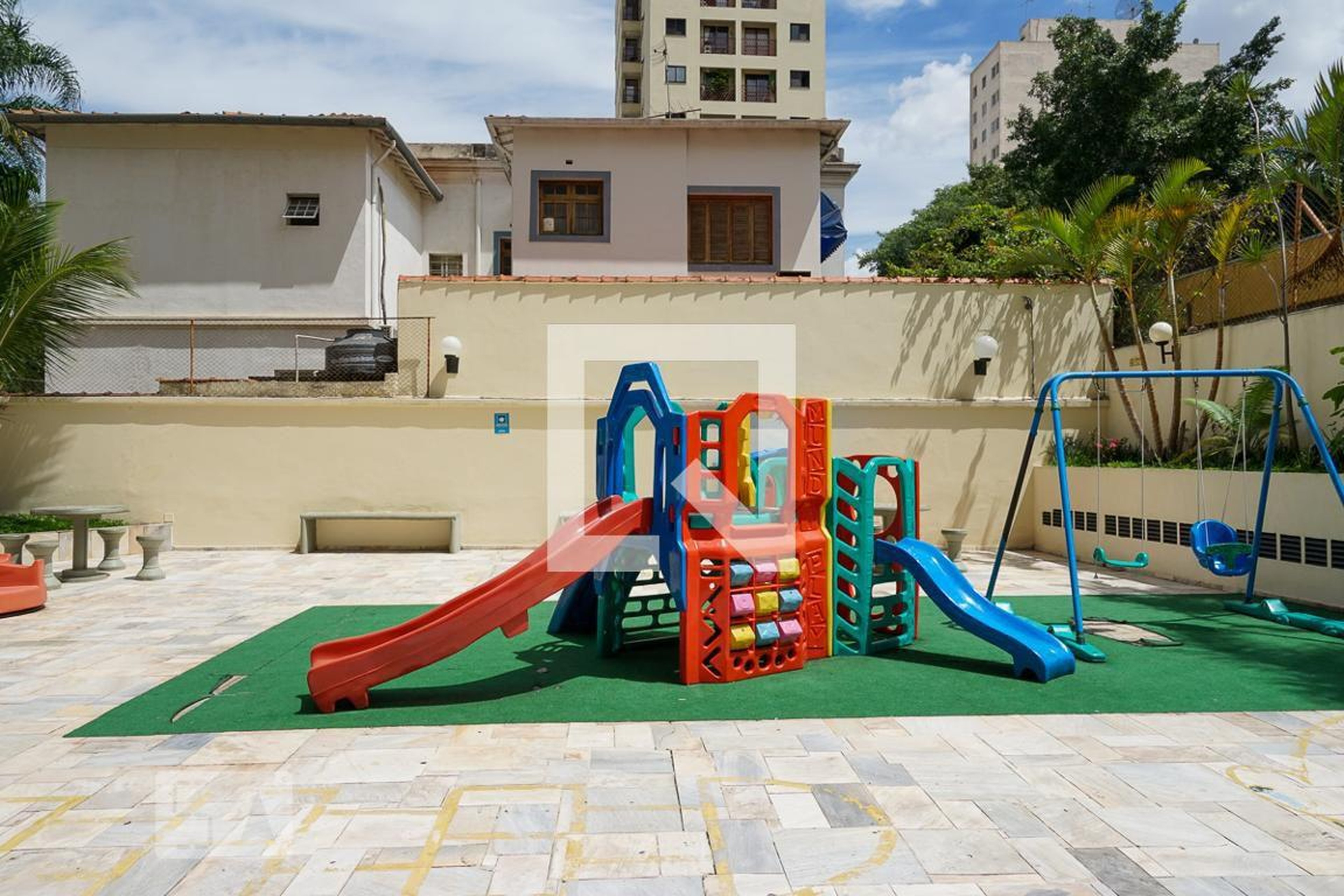 Playground - Jardim Reno