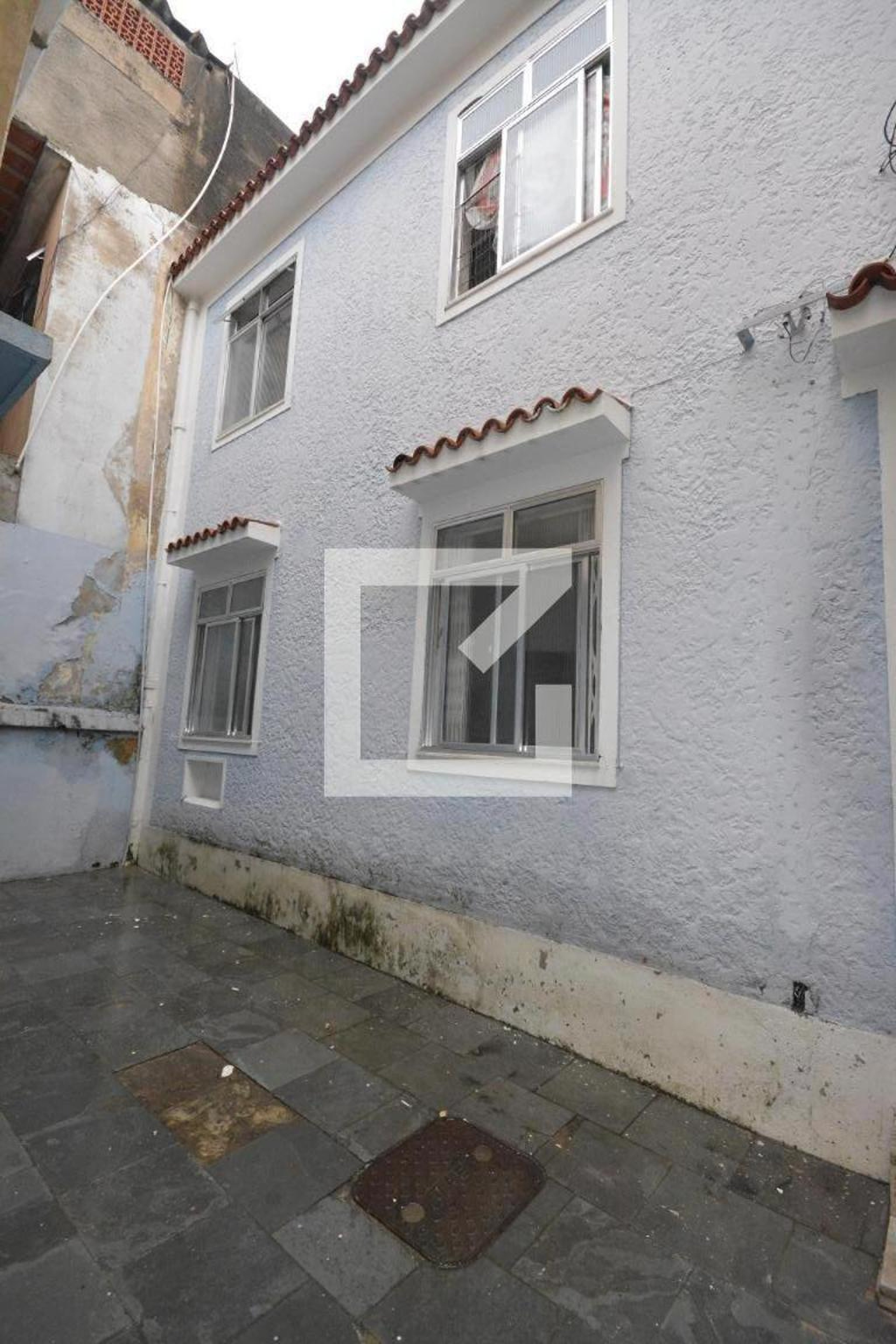 Fachada Condomínio em Rua Araguari, 180