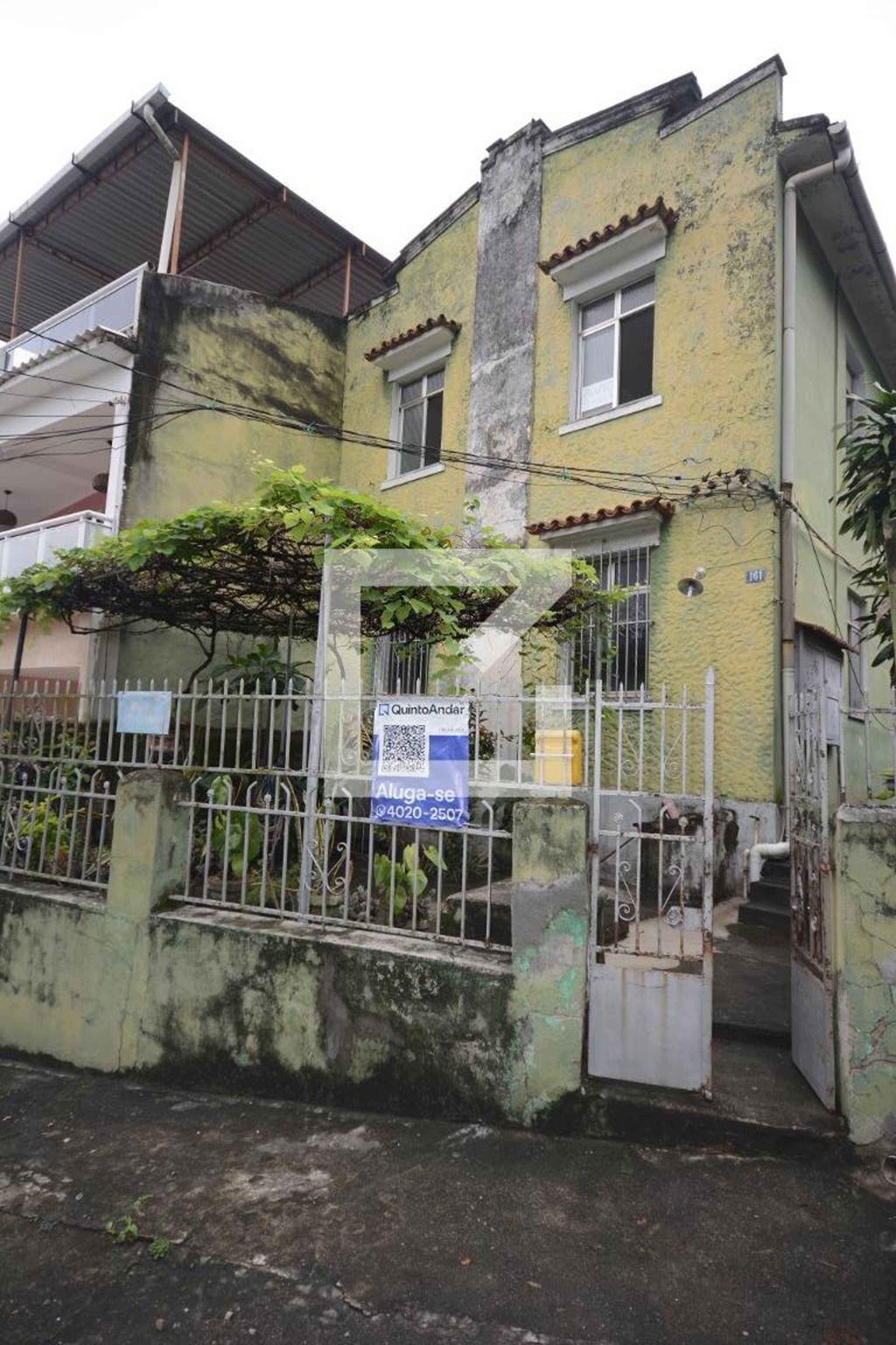 Fachada Condomínio em Rua Itanhandu, 161