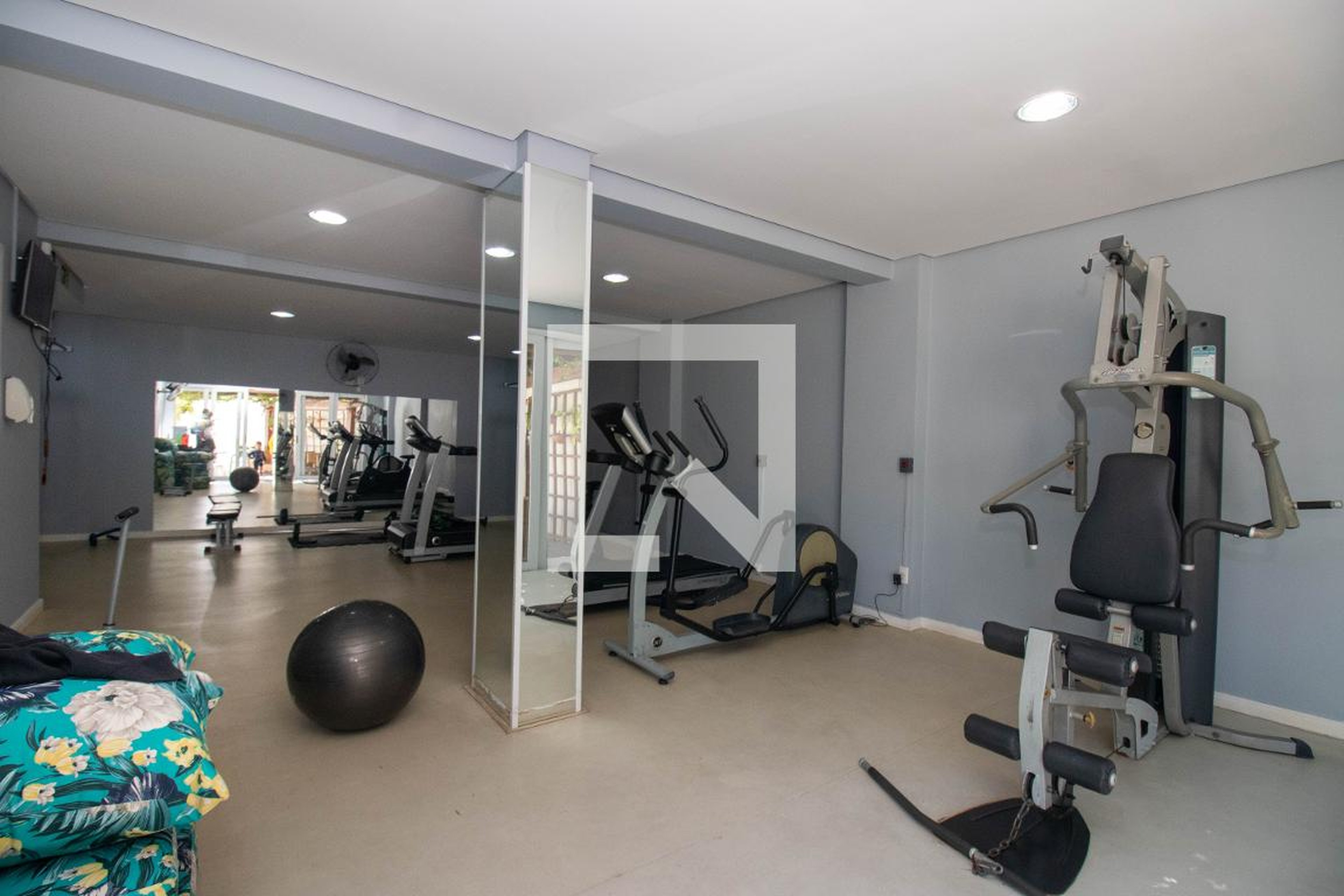 Área comum - Academia - Saint Pierre