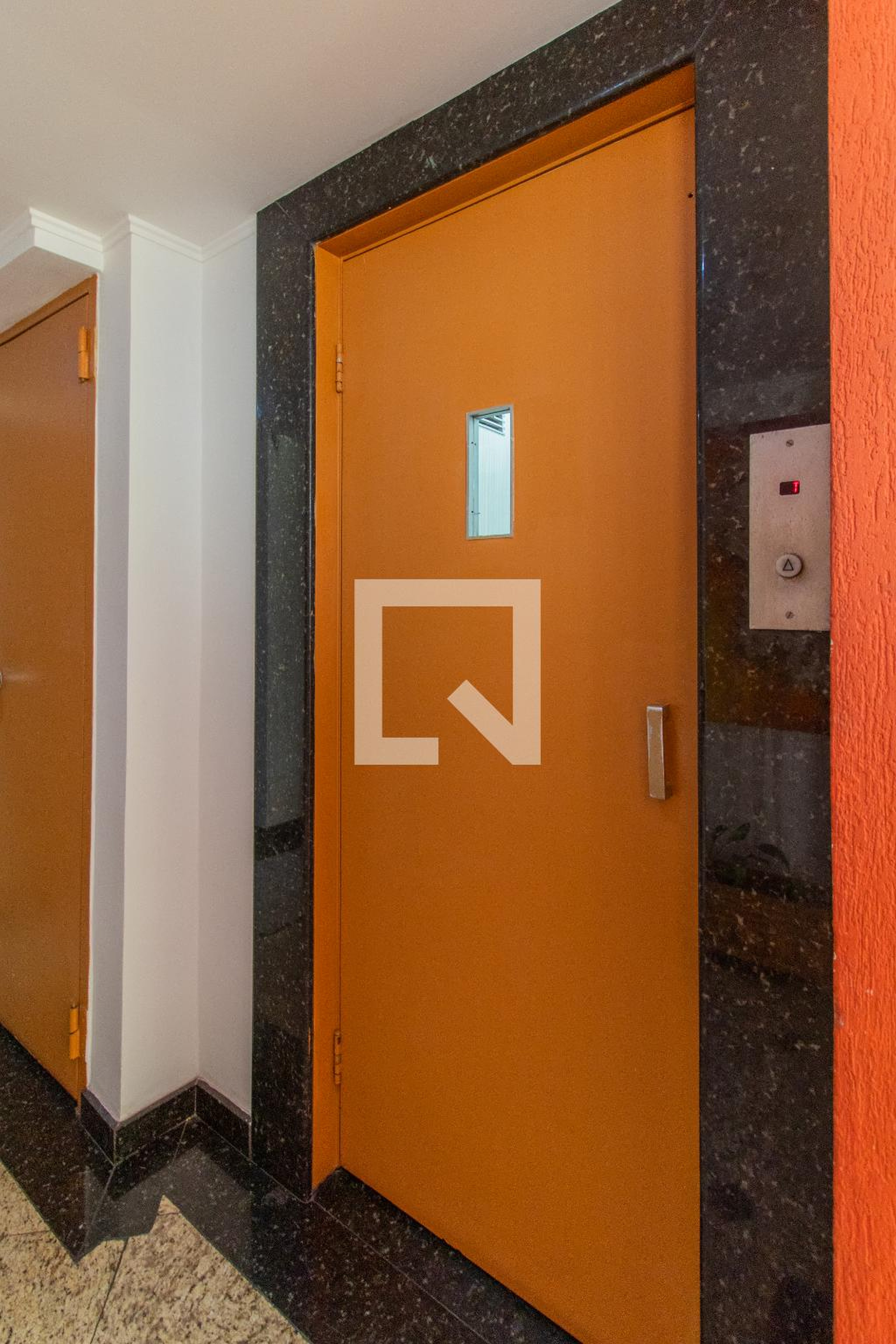 Elevador - Edifício Casa Blanca