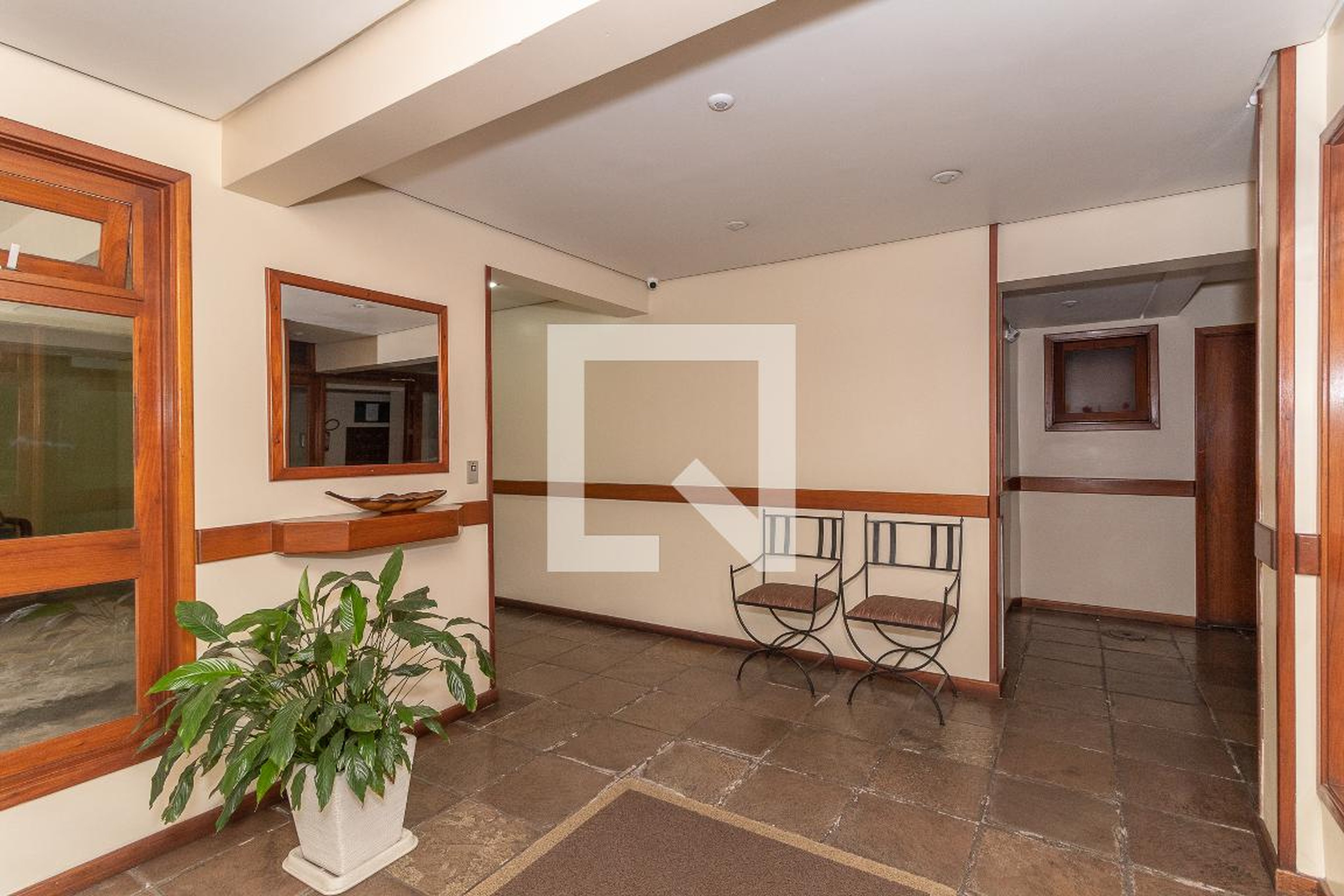 Hall social - ado de Mônaco