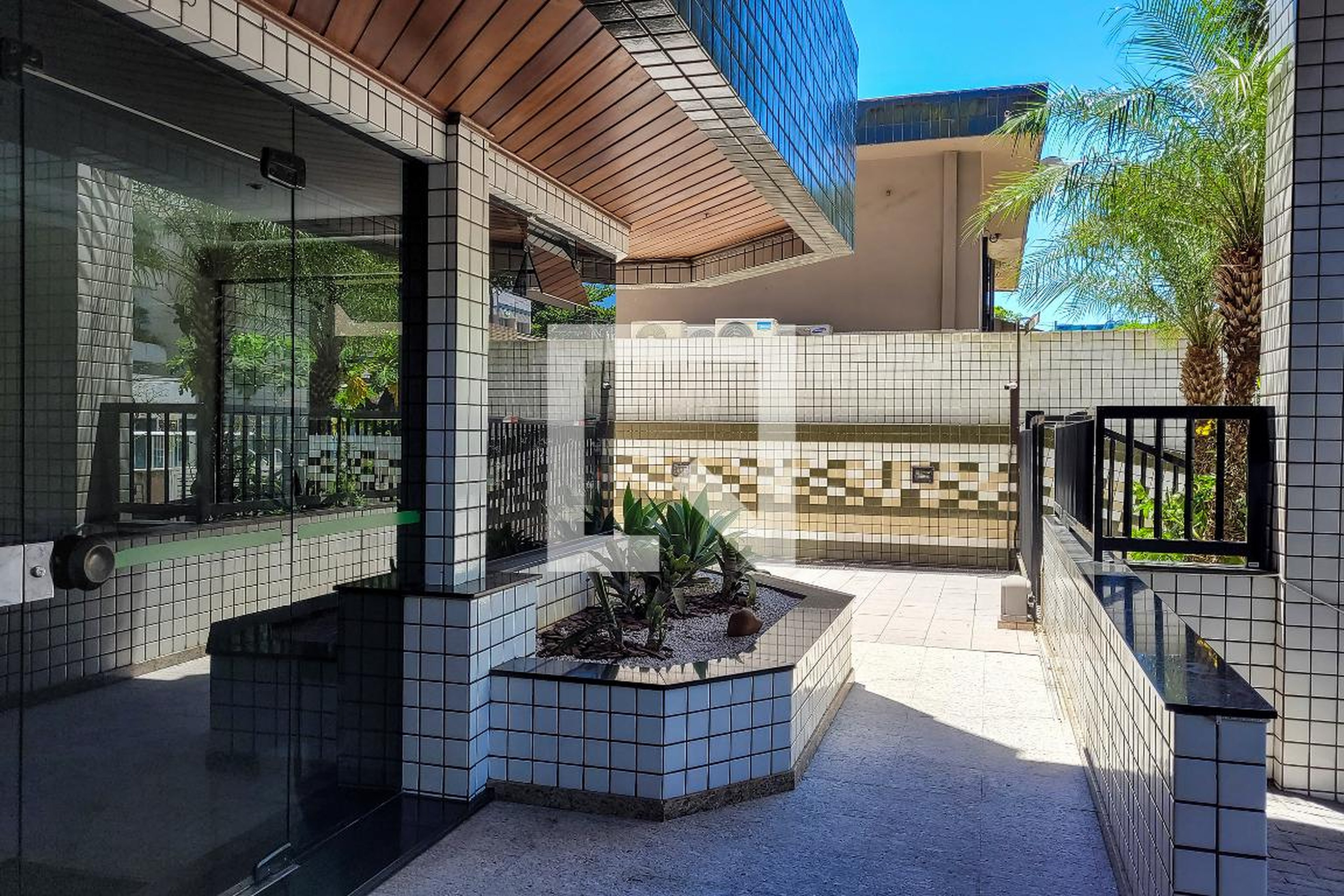 Entrada - Edifício Residencial Corazza