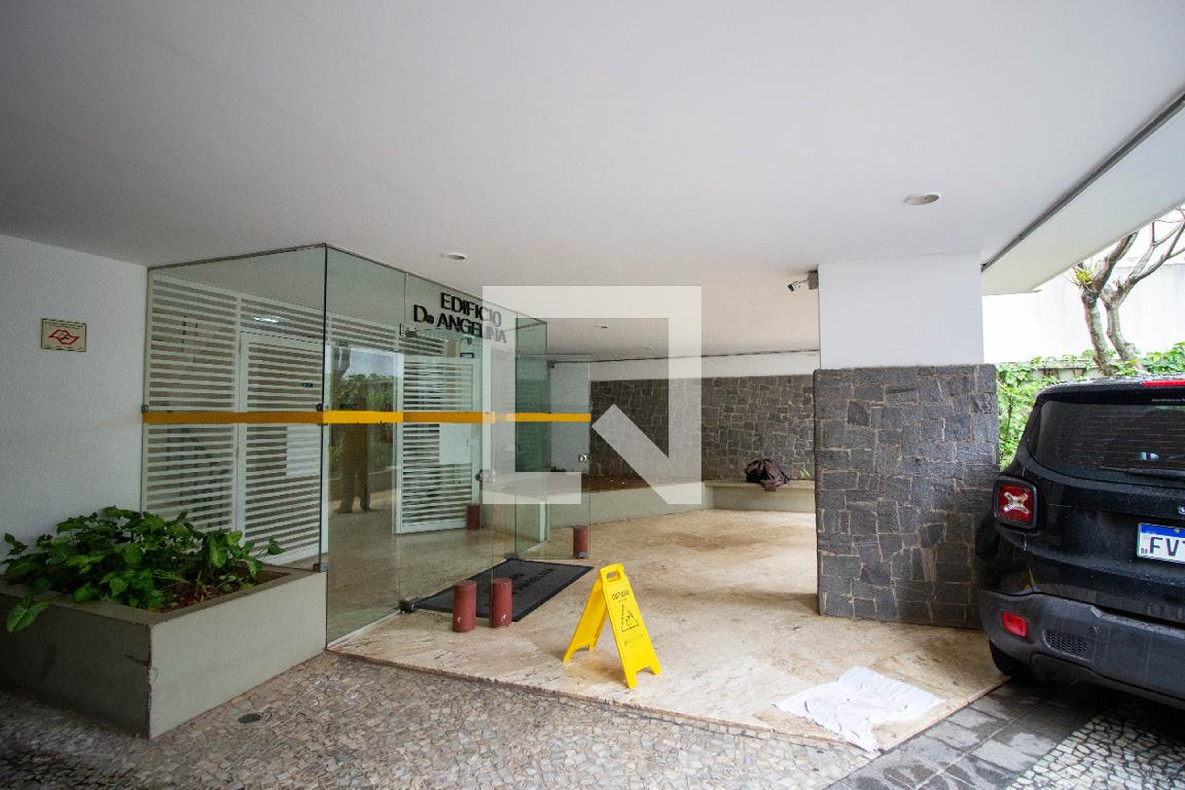 Entrada - Dona Angelina