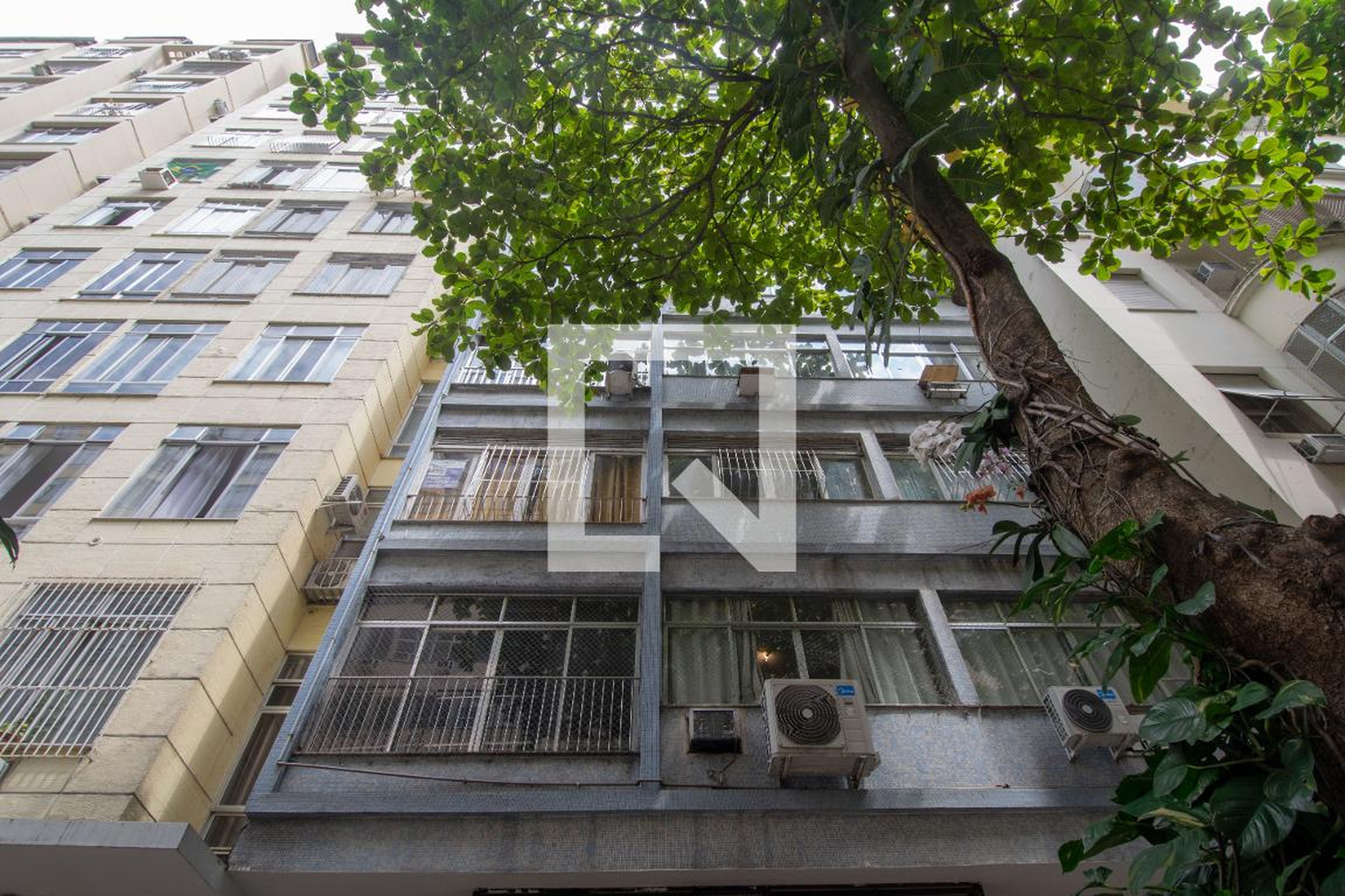 Fachada Condomínio em Rua Ronald de Carvalho, 275