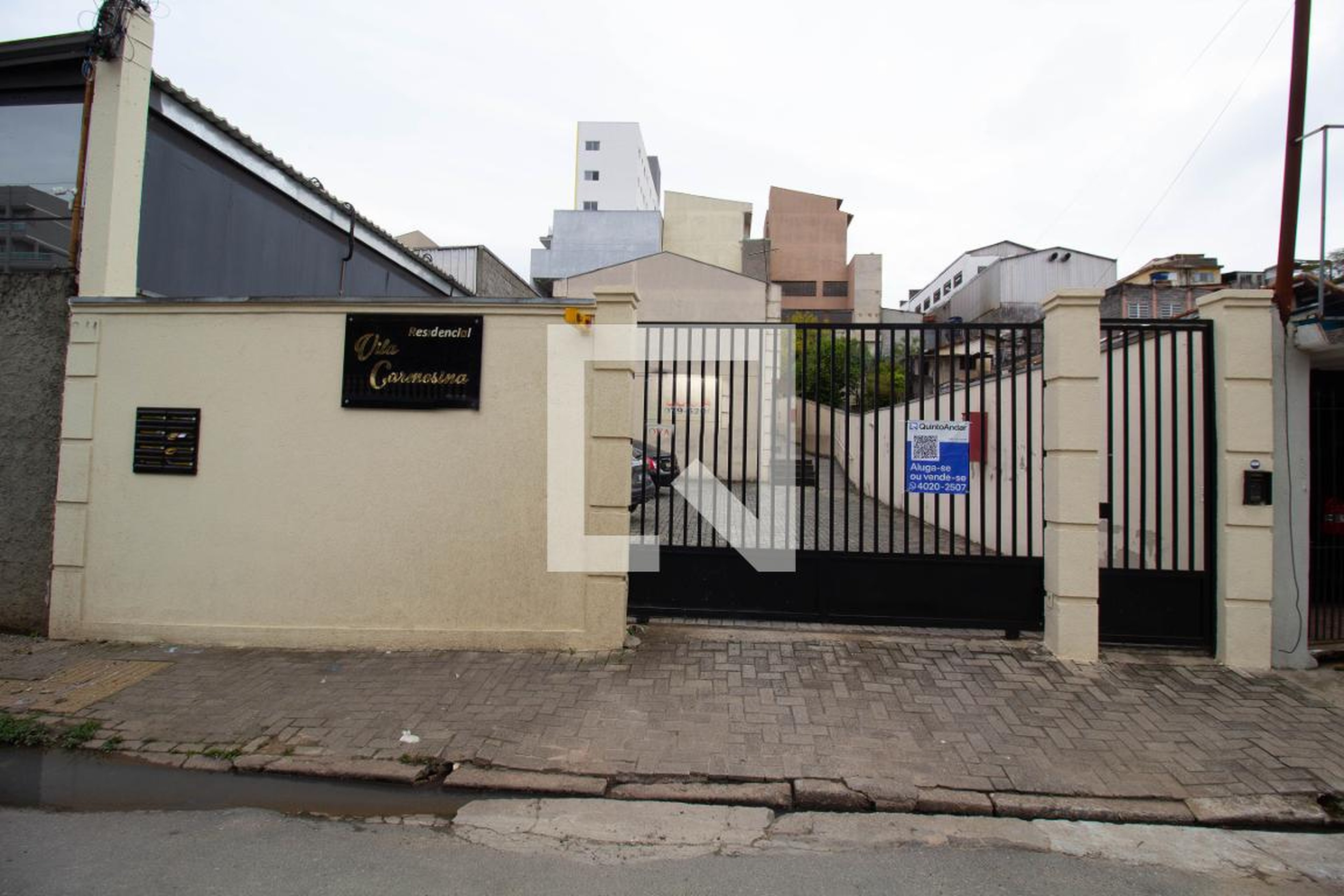 Fachada Condomínio em Rua Benedito Coelho Netto, 241