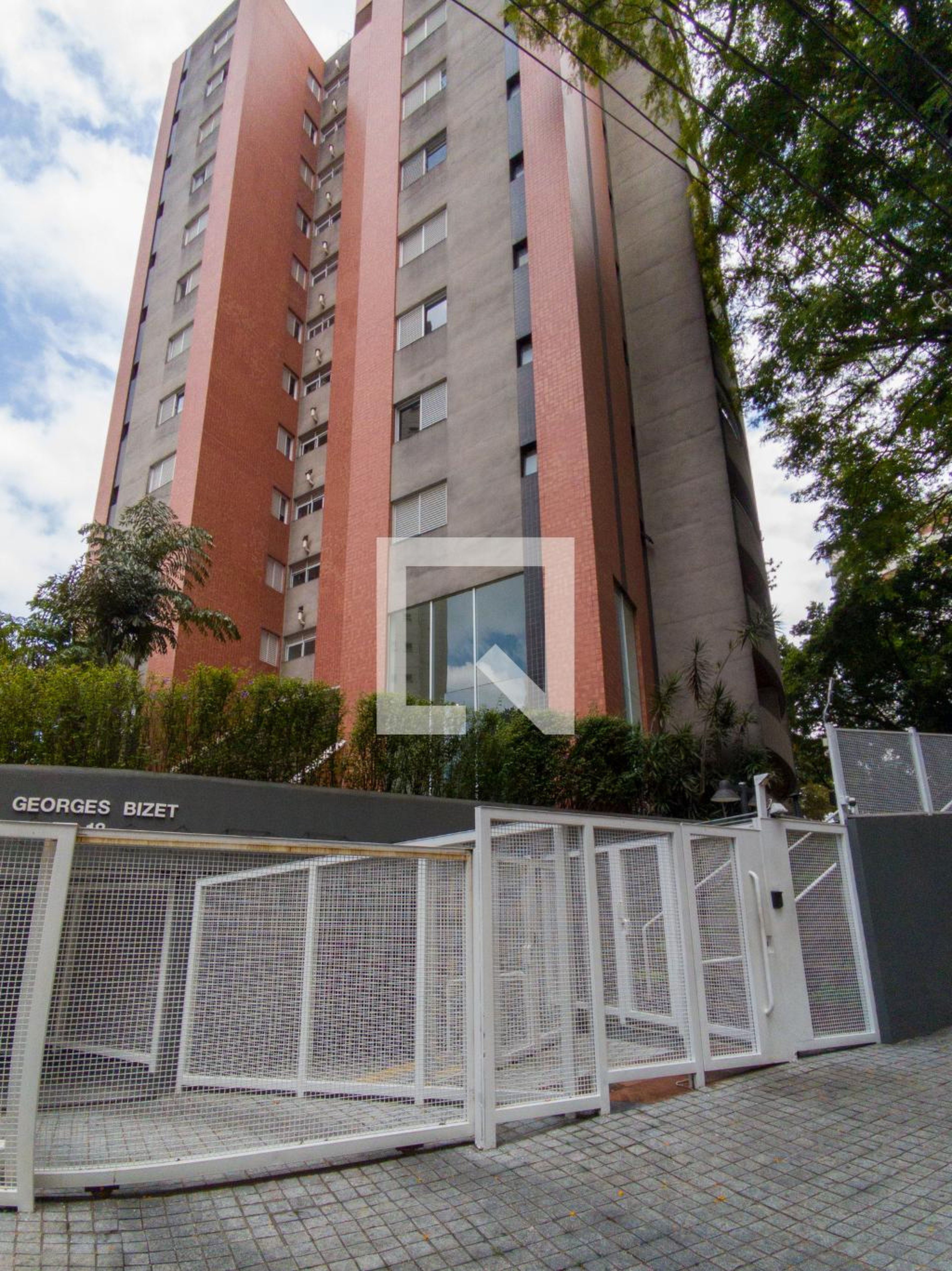 Fachada Condomínio Georges Bizet
