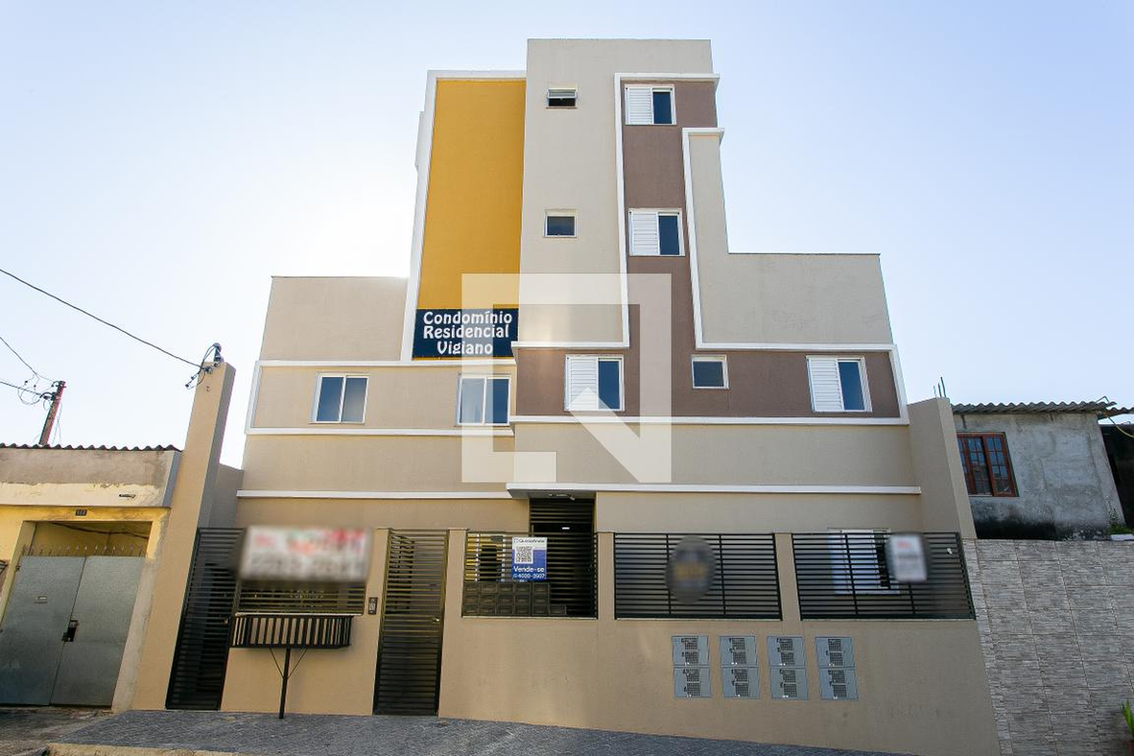 Fachada do Condomínio Condomínio Viggiano