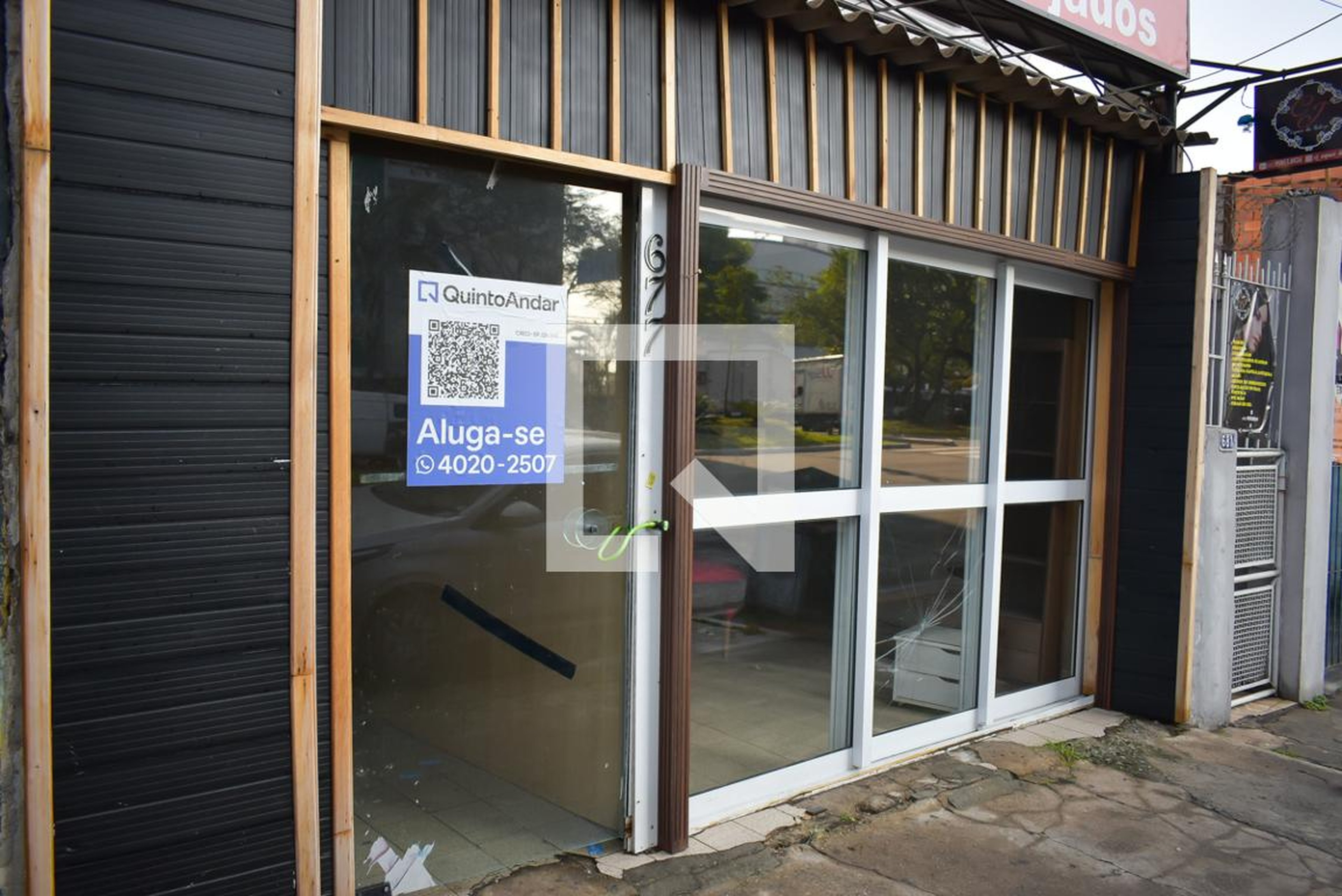Fachada Condomínio em Avenida Serafim Gonçalves Pereira, 677