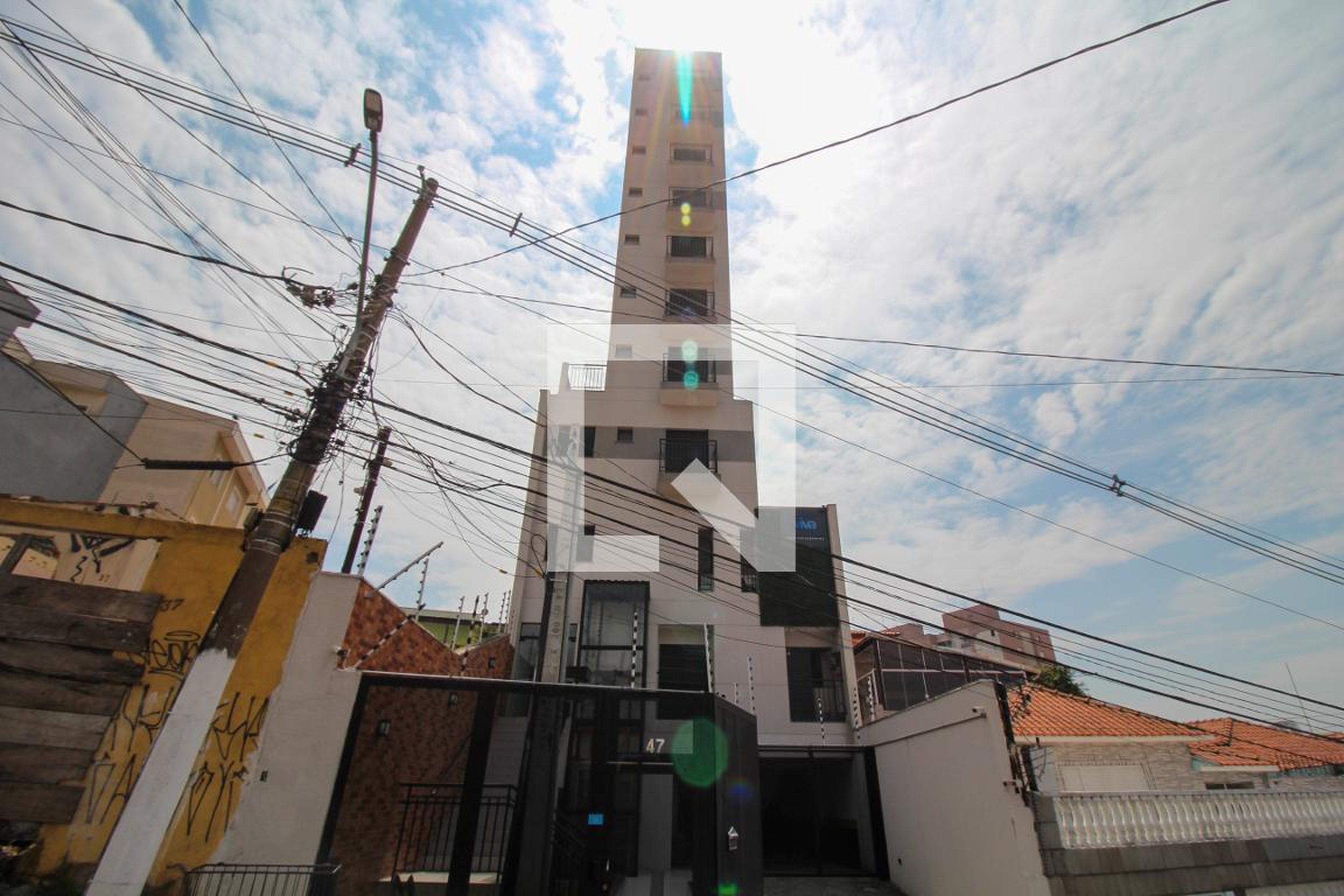 Fachada Condomínio em Rua Filipe Galvão, 74