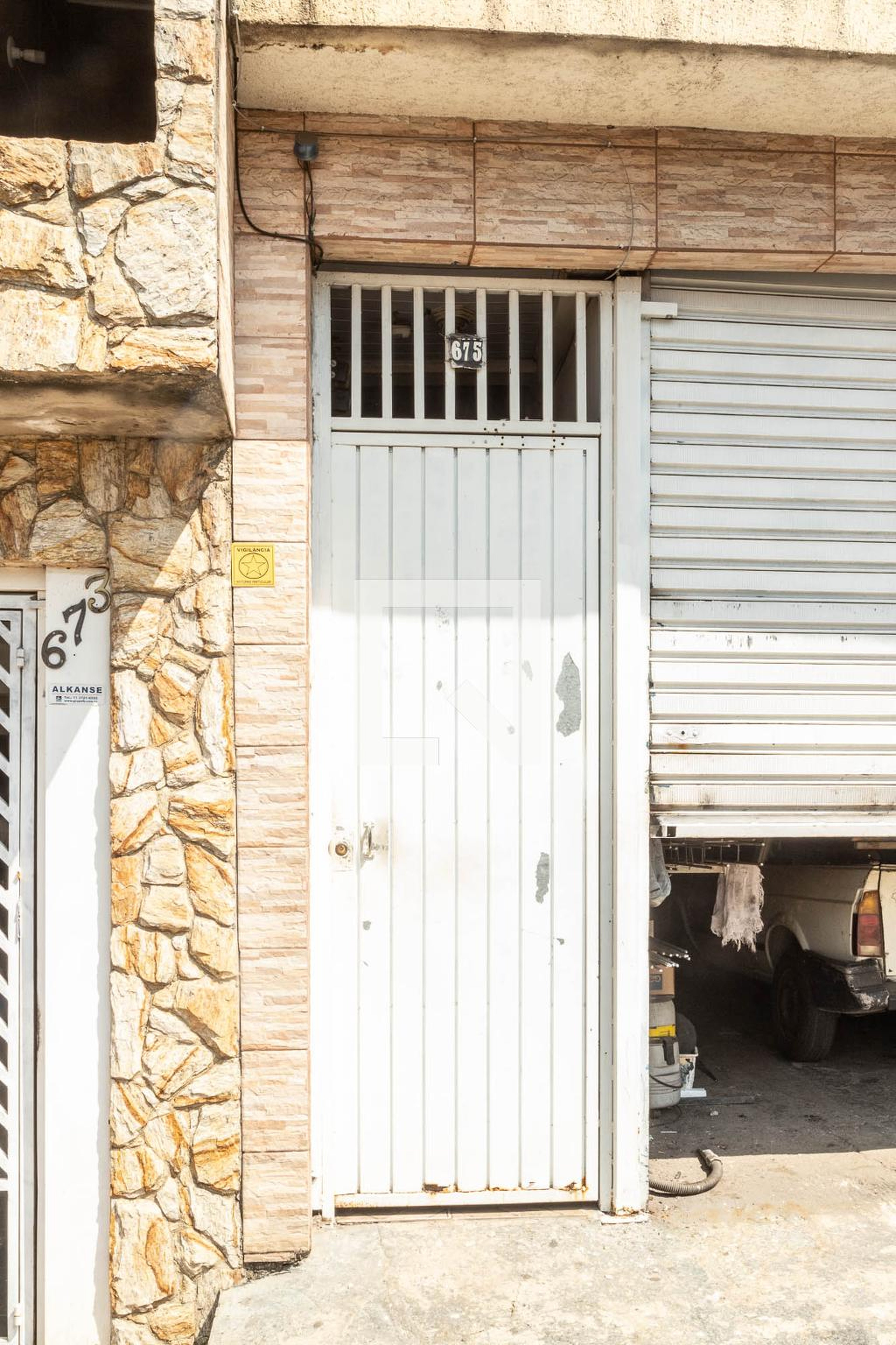 Fachada Condomínio em Rua Jácome Teles de Menezes, 675