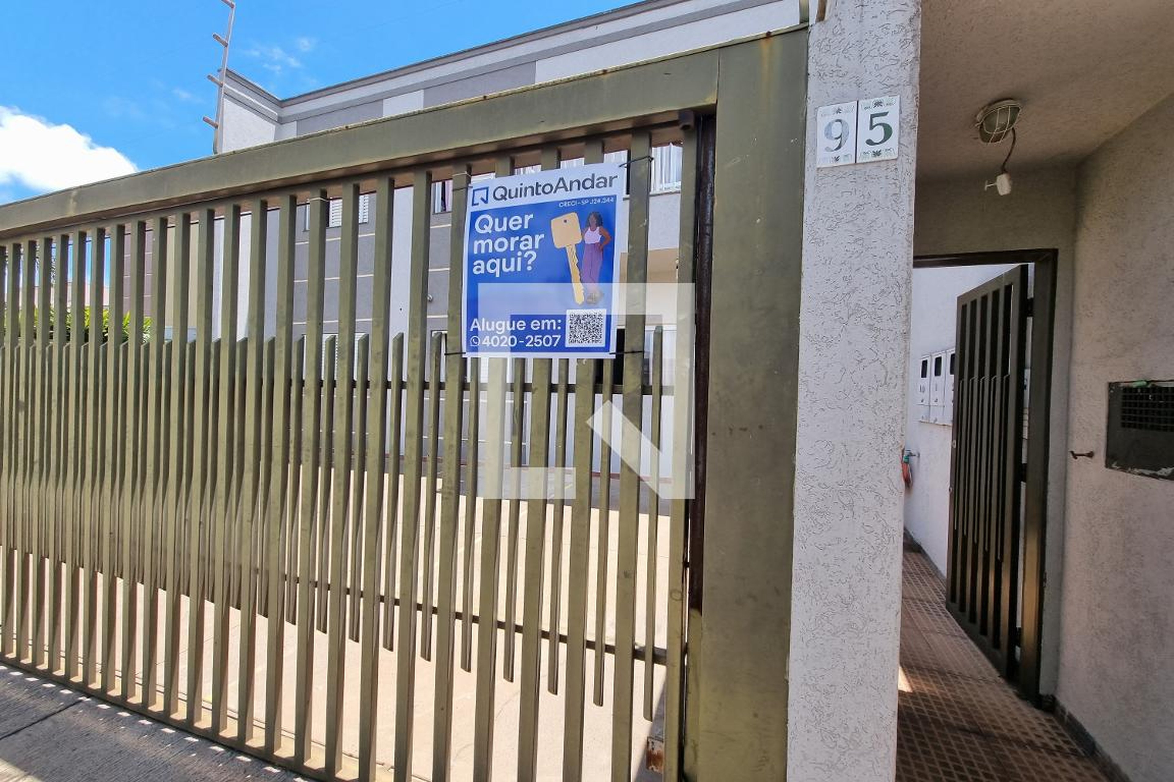 Fachada do Prédio Edifício San Leandro