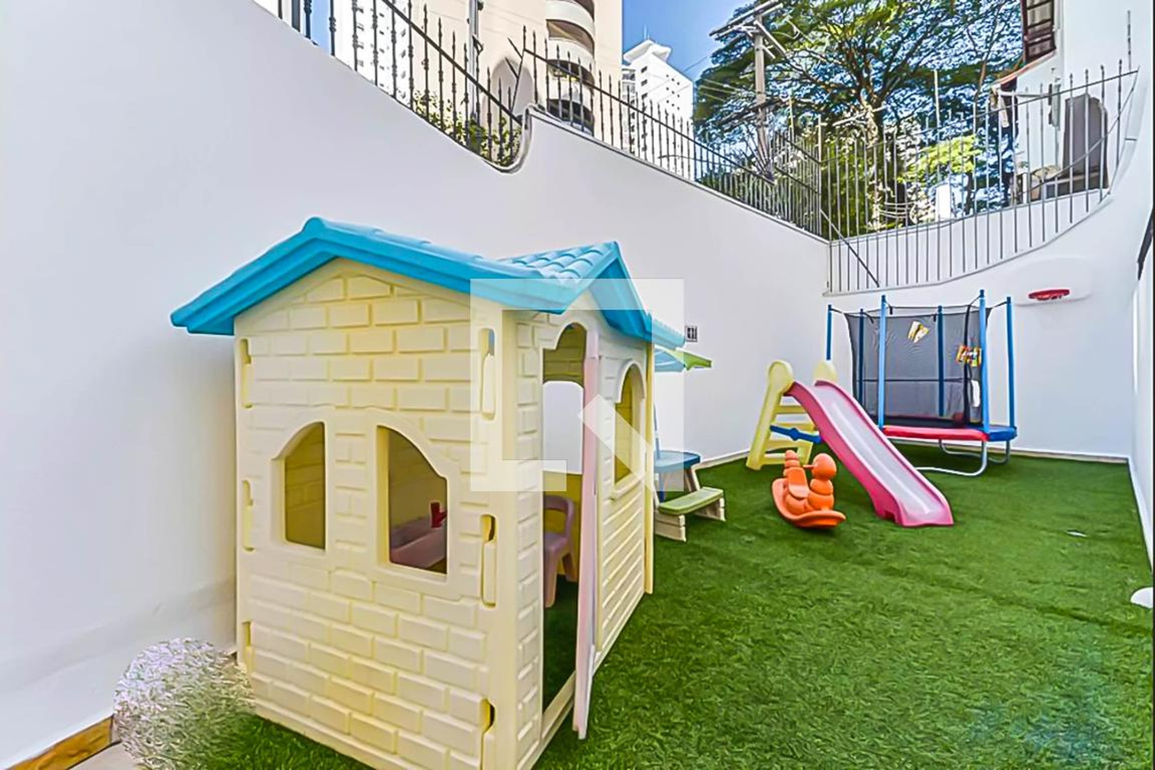 Playground - Marcela