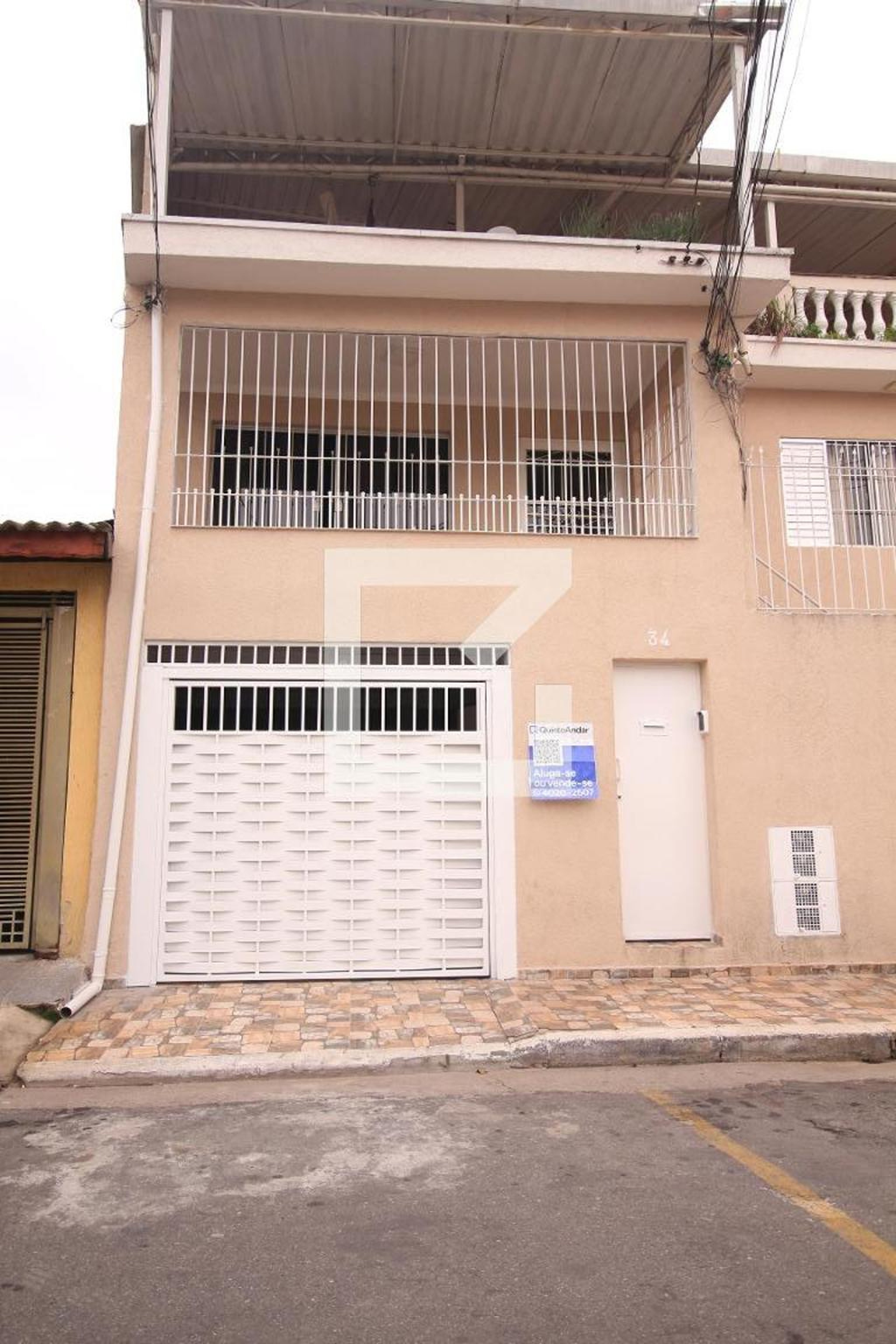 Fachada Condomínio em Rua João Amado Coutinho, 24