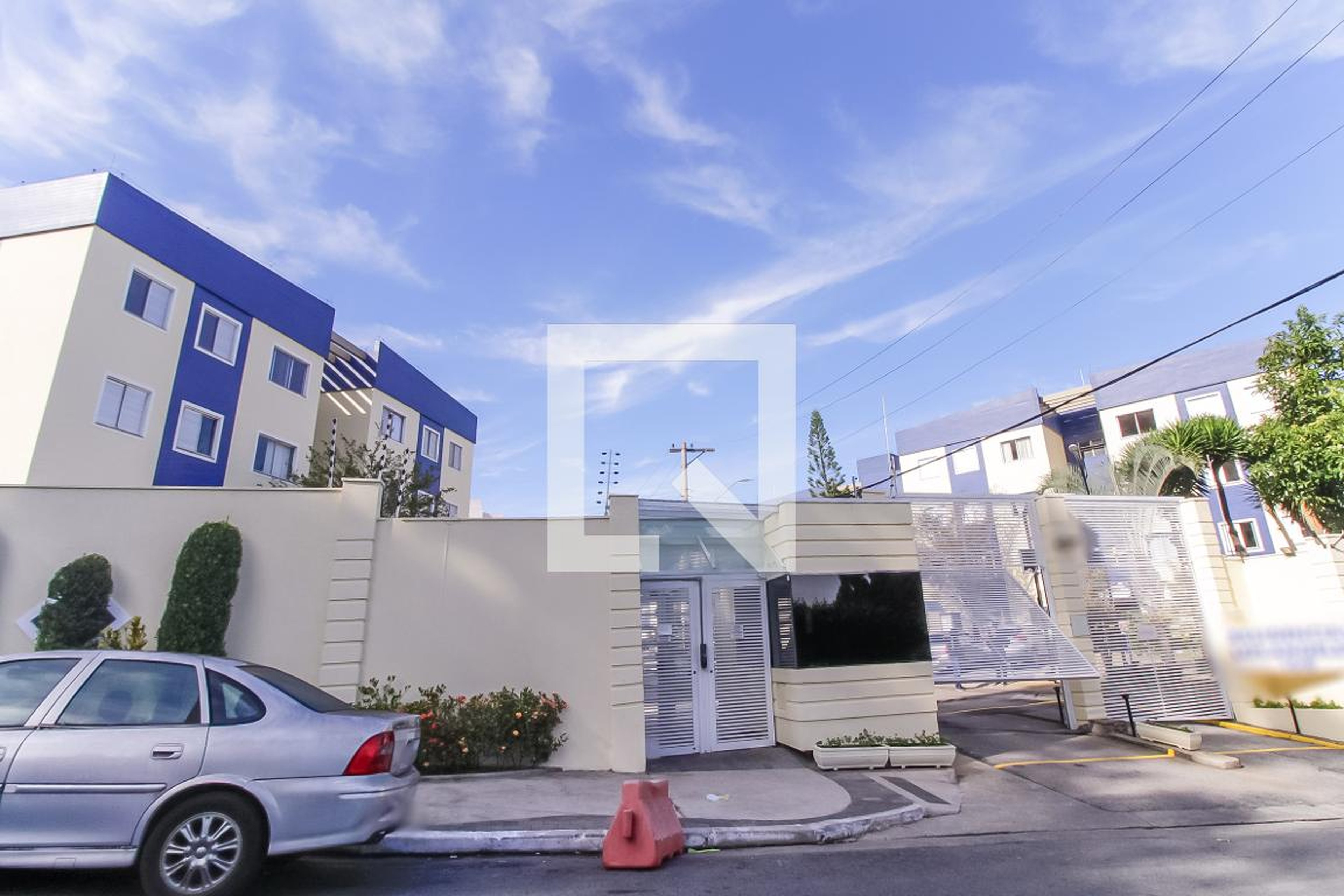 Fachada do Condomínio Residencial Los Angeles