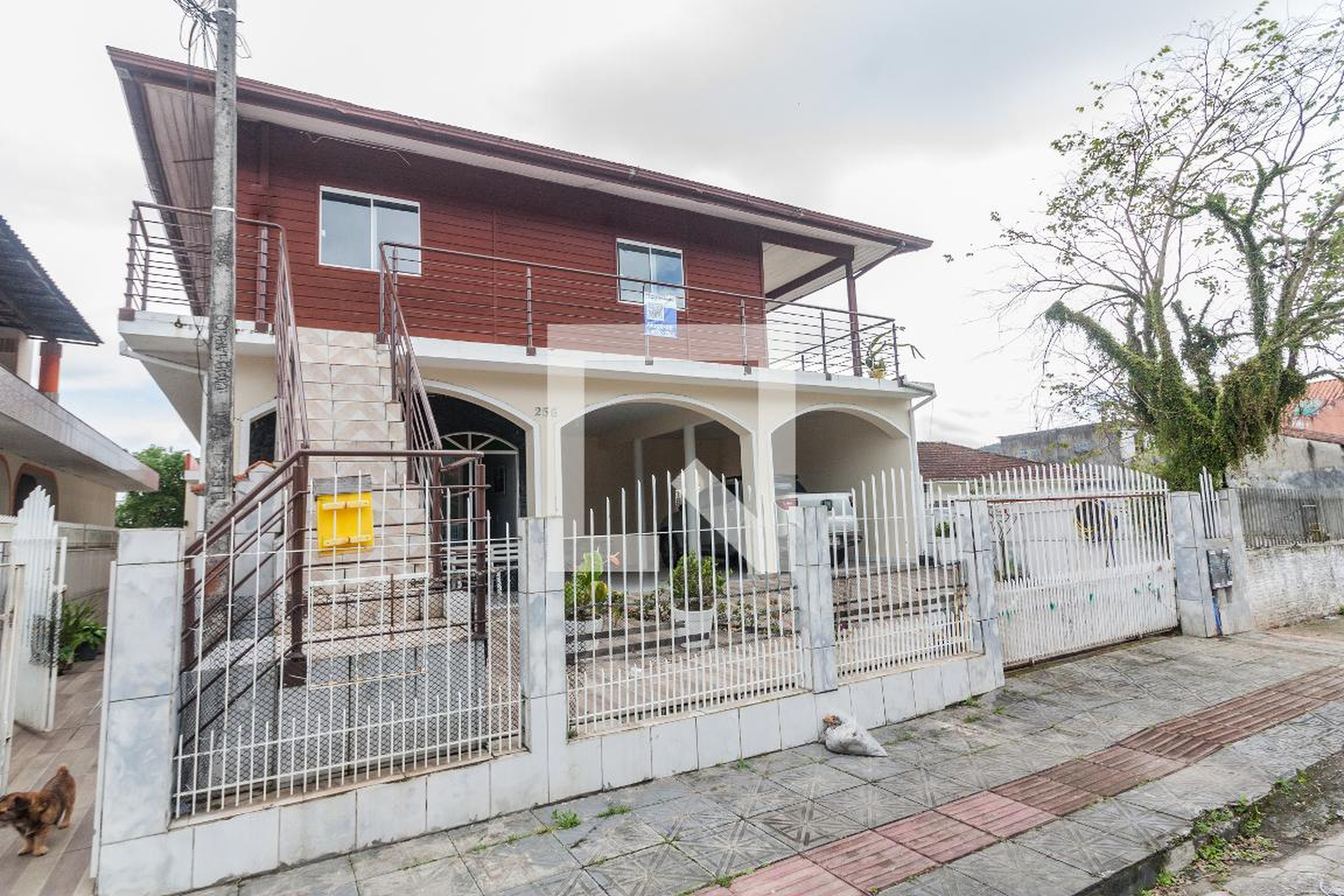 Fachada Condomínio em Rua João Gualberto de Oliveira, 256