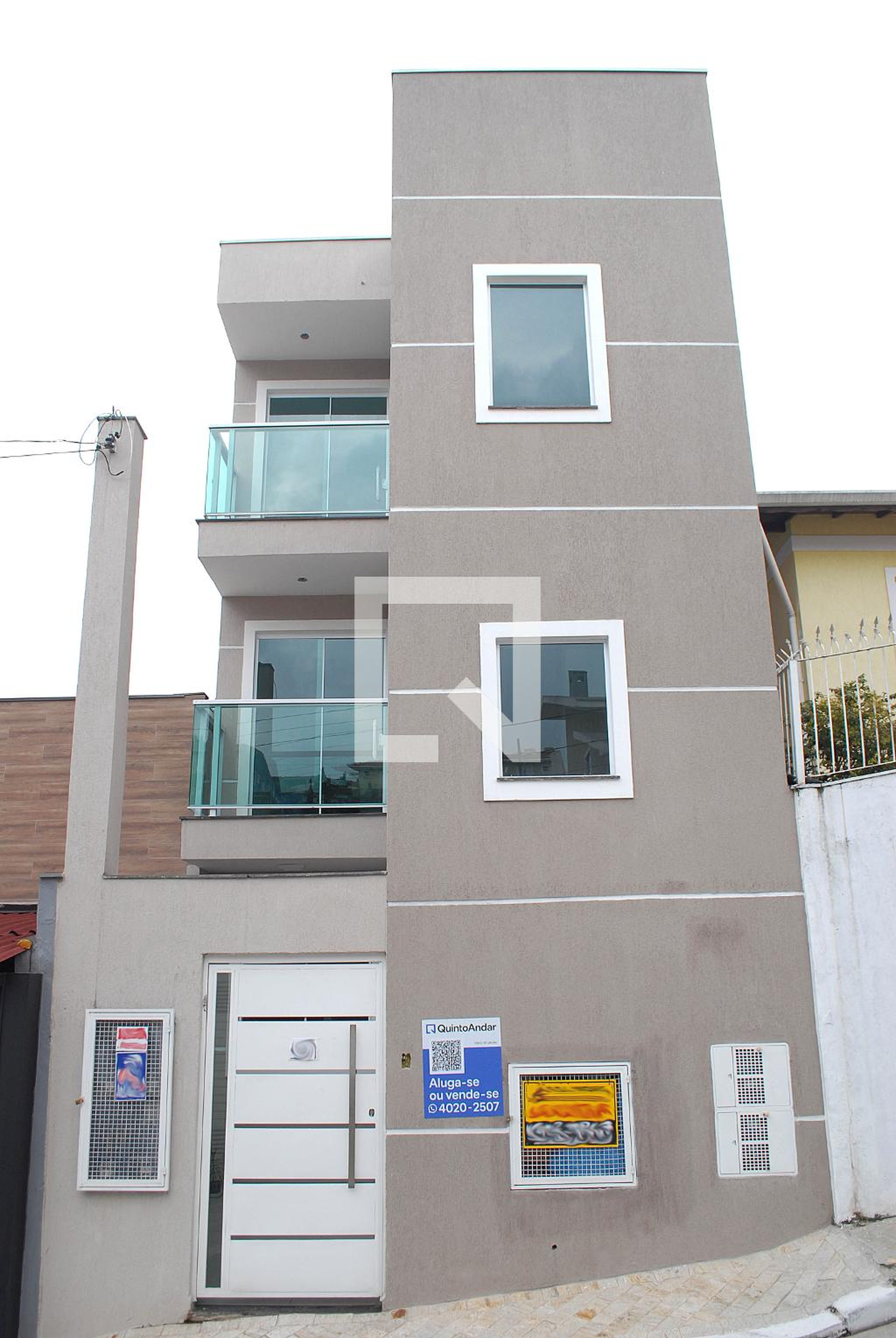 Fachada Condomínio em Rua Diogo da Costa, 114