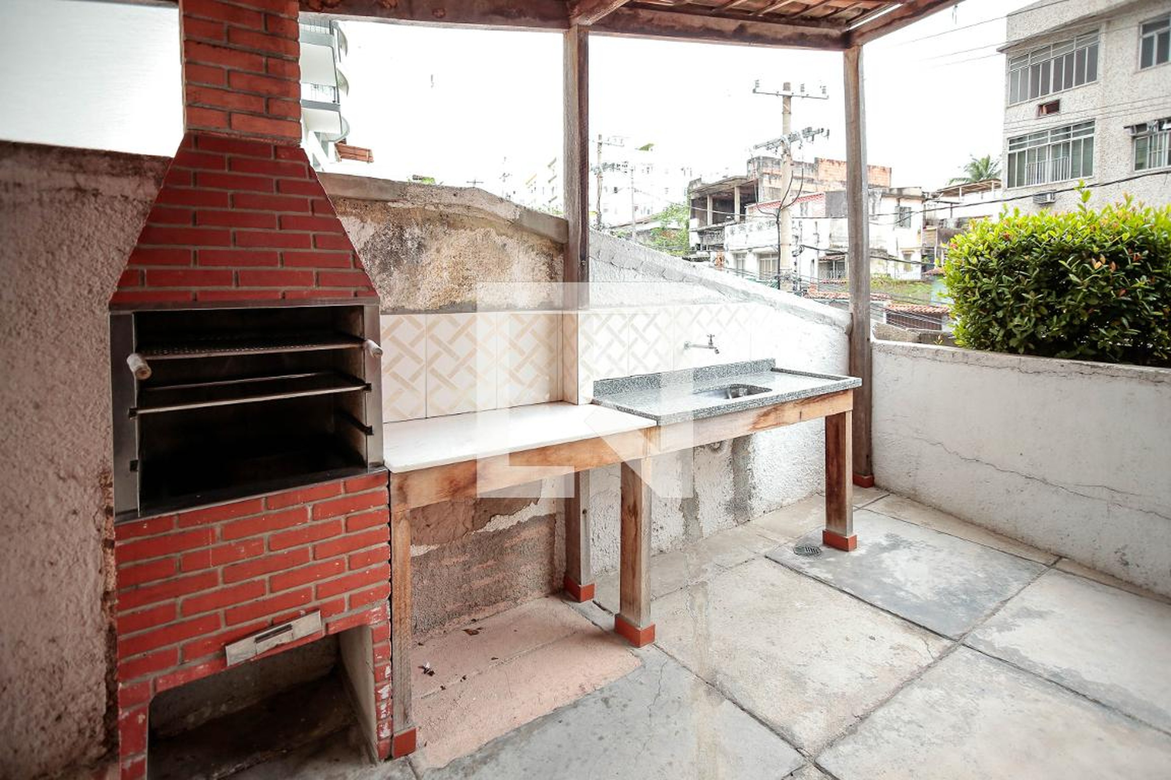 Churrasqueira - Edifício Solar dos Lírios
