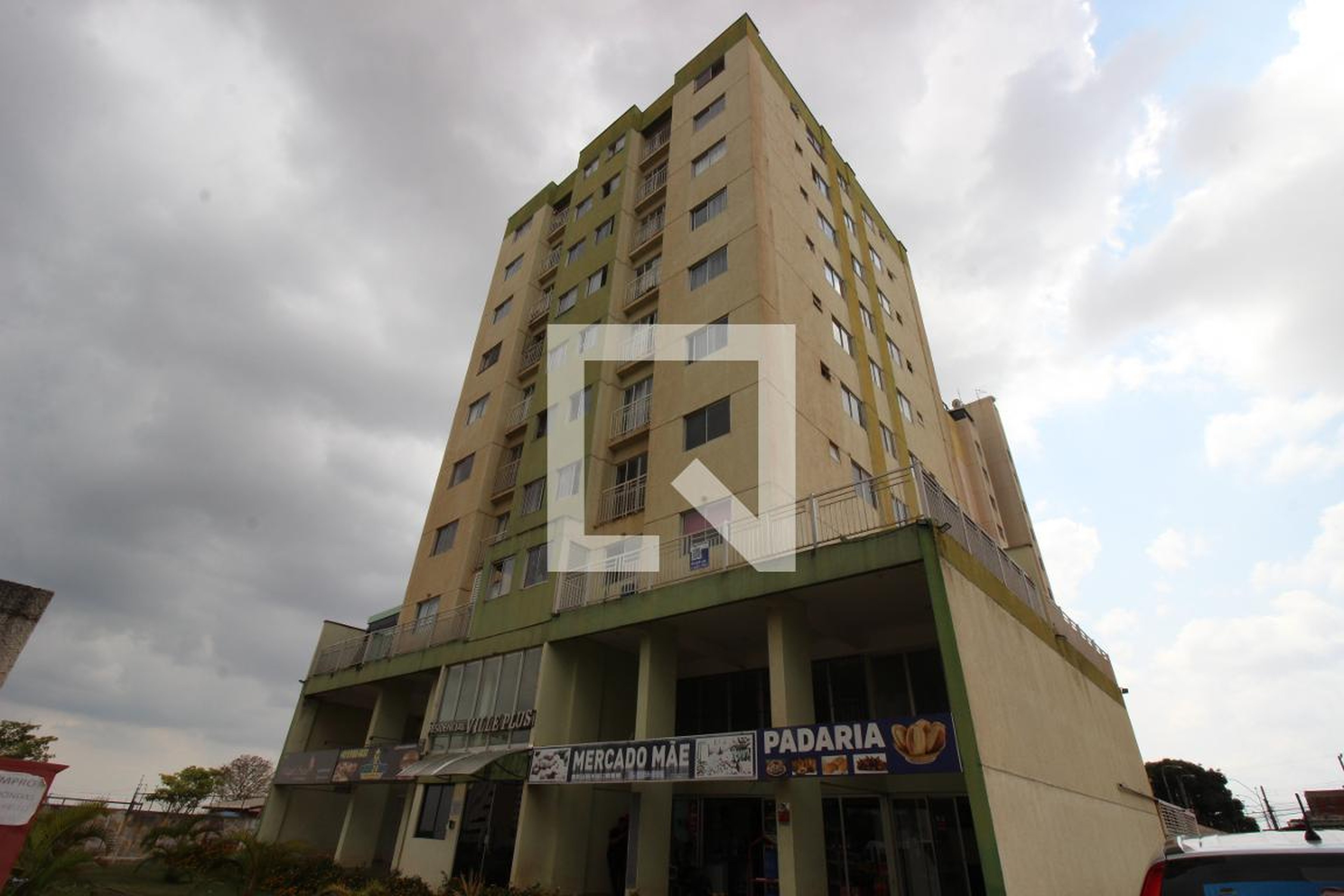 Fachada Condomínio em SAMAMBAIA SUL QS 303 CJ 3 LT 4/5, s/n