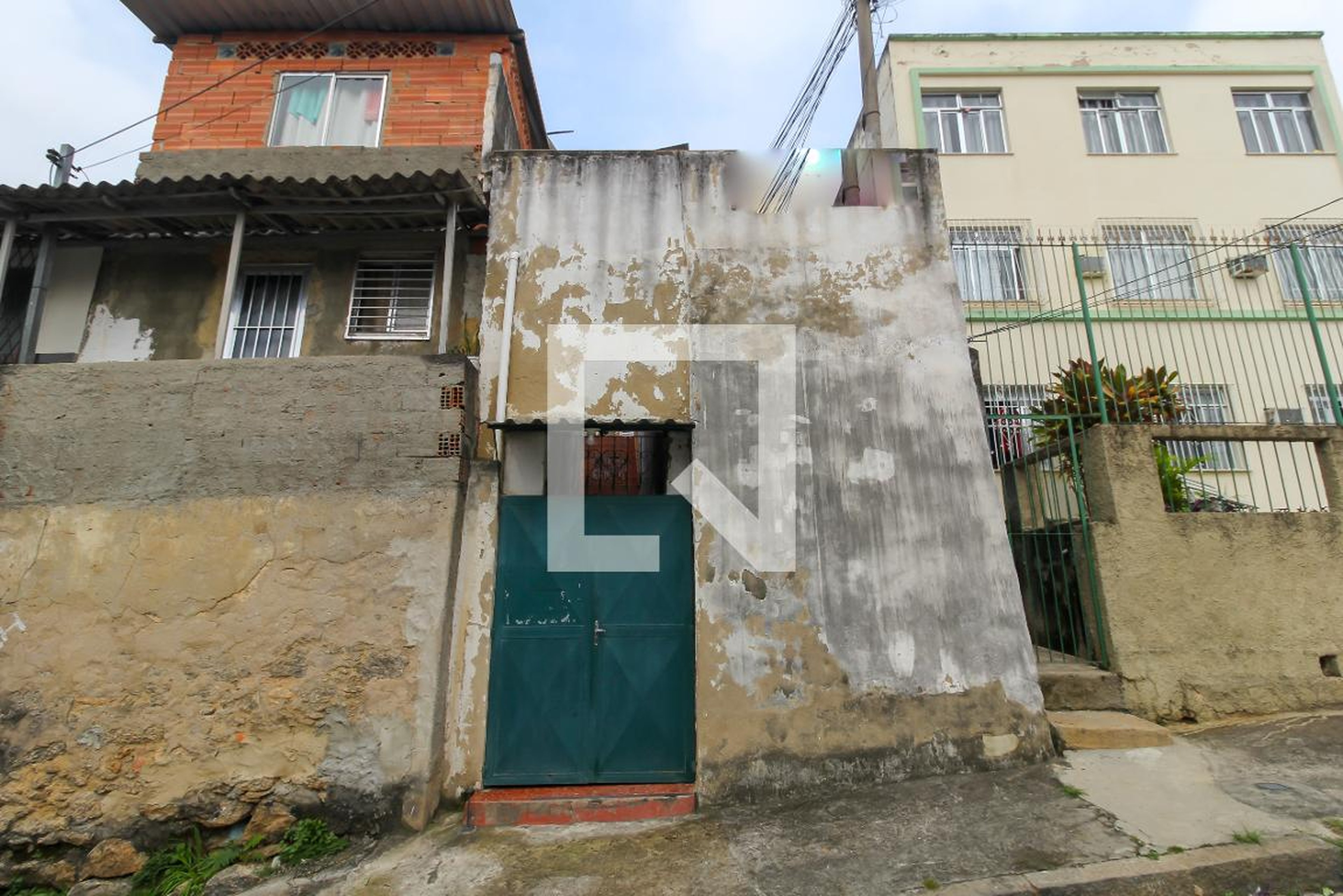 Fachada do Prédio Condomínio em Rua da Vista Alegre, 17