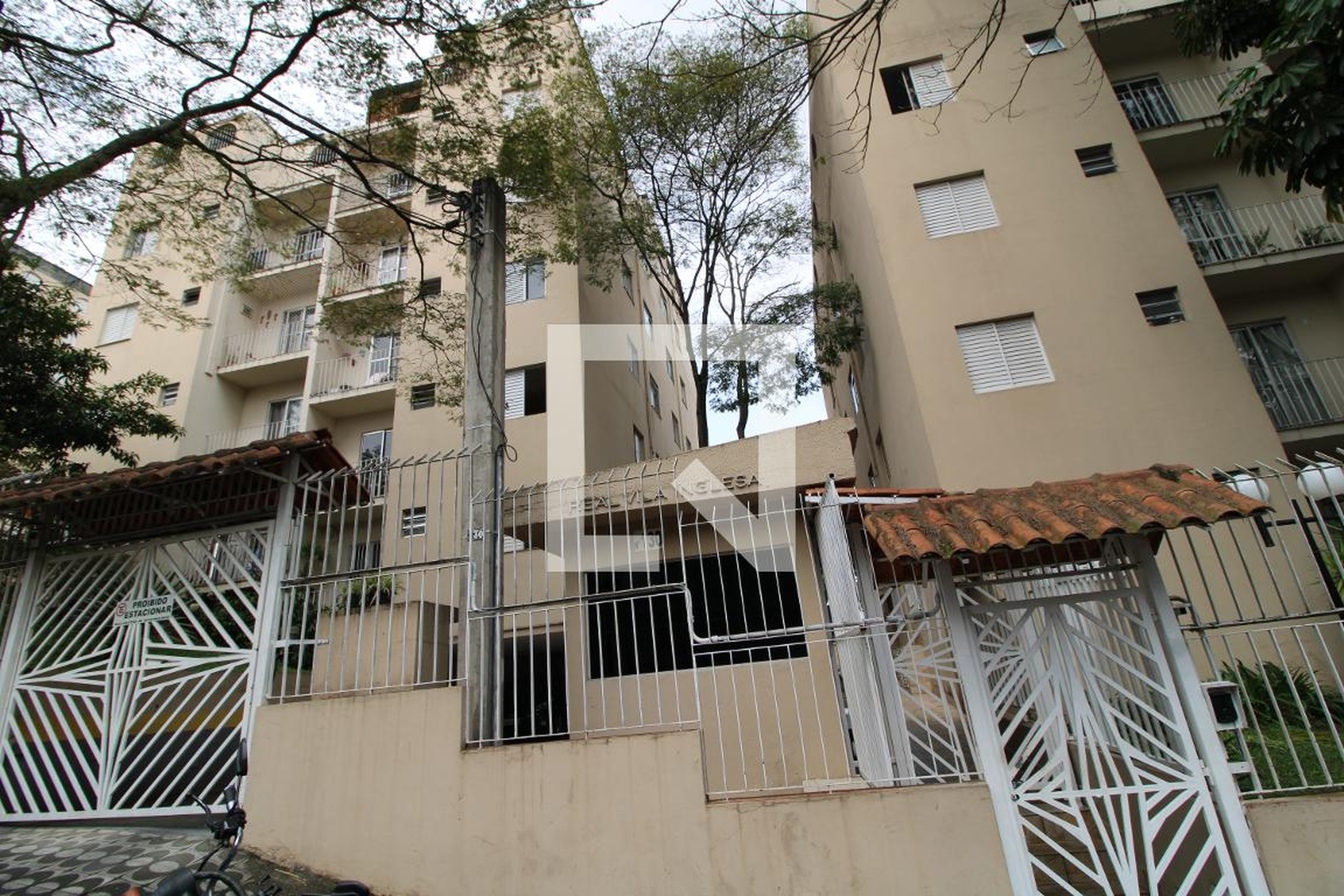 Fachada Condomínio em Rua Darabi, 80