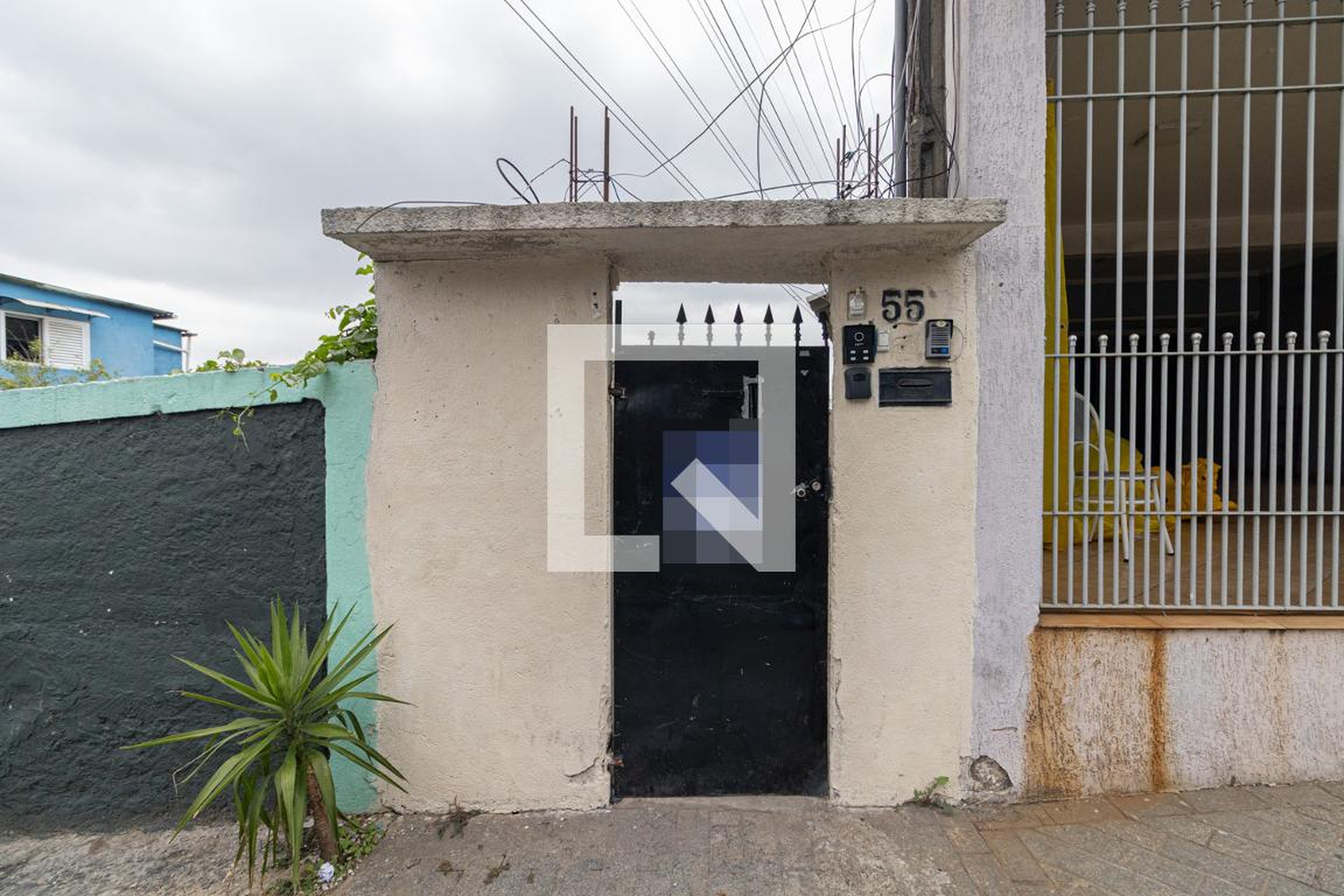 Fachada Condomínio em Rua José Garcia Terra, 55