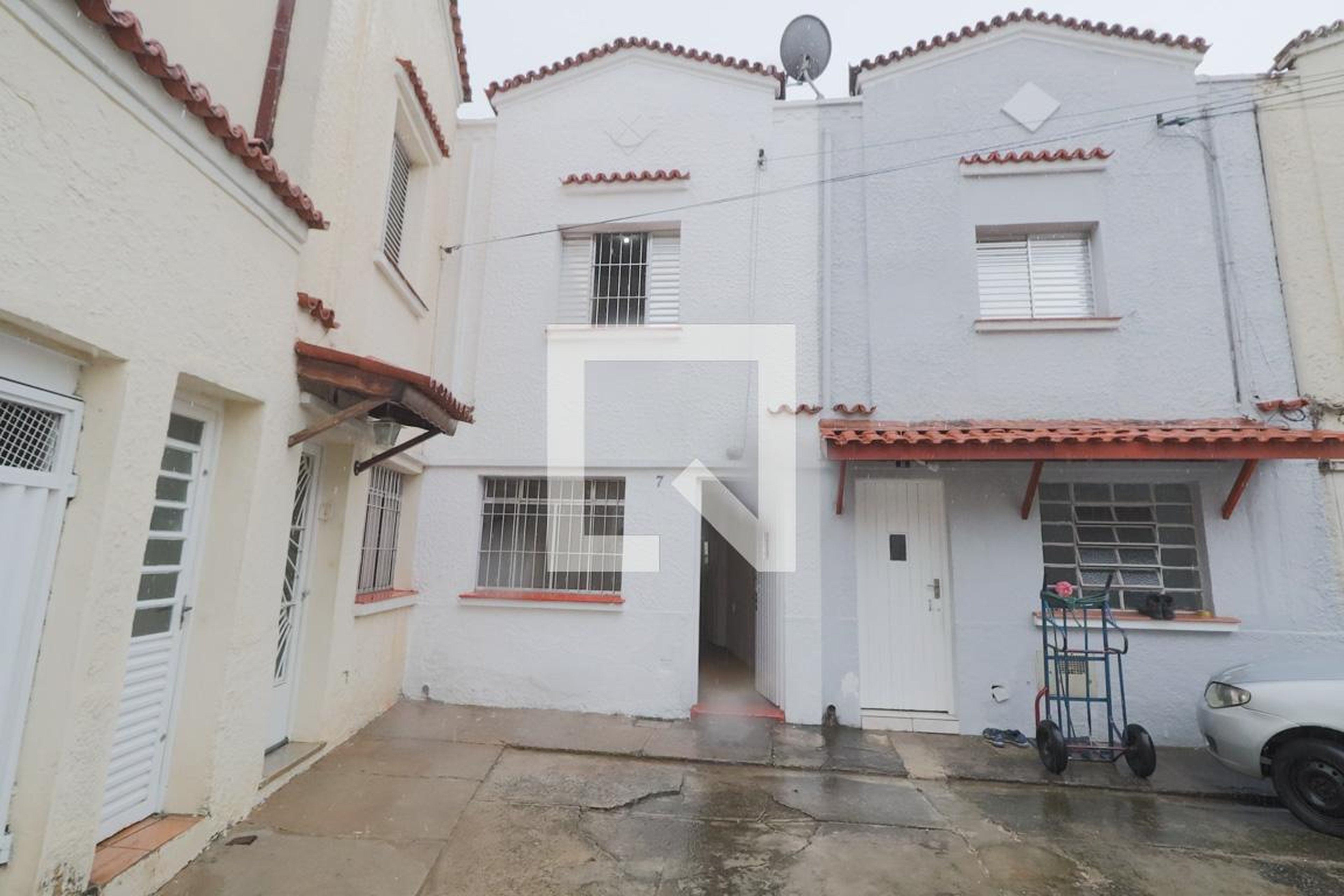 Fachada Condomínio em Rua Rio Bonito, 1416