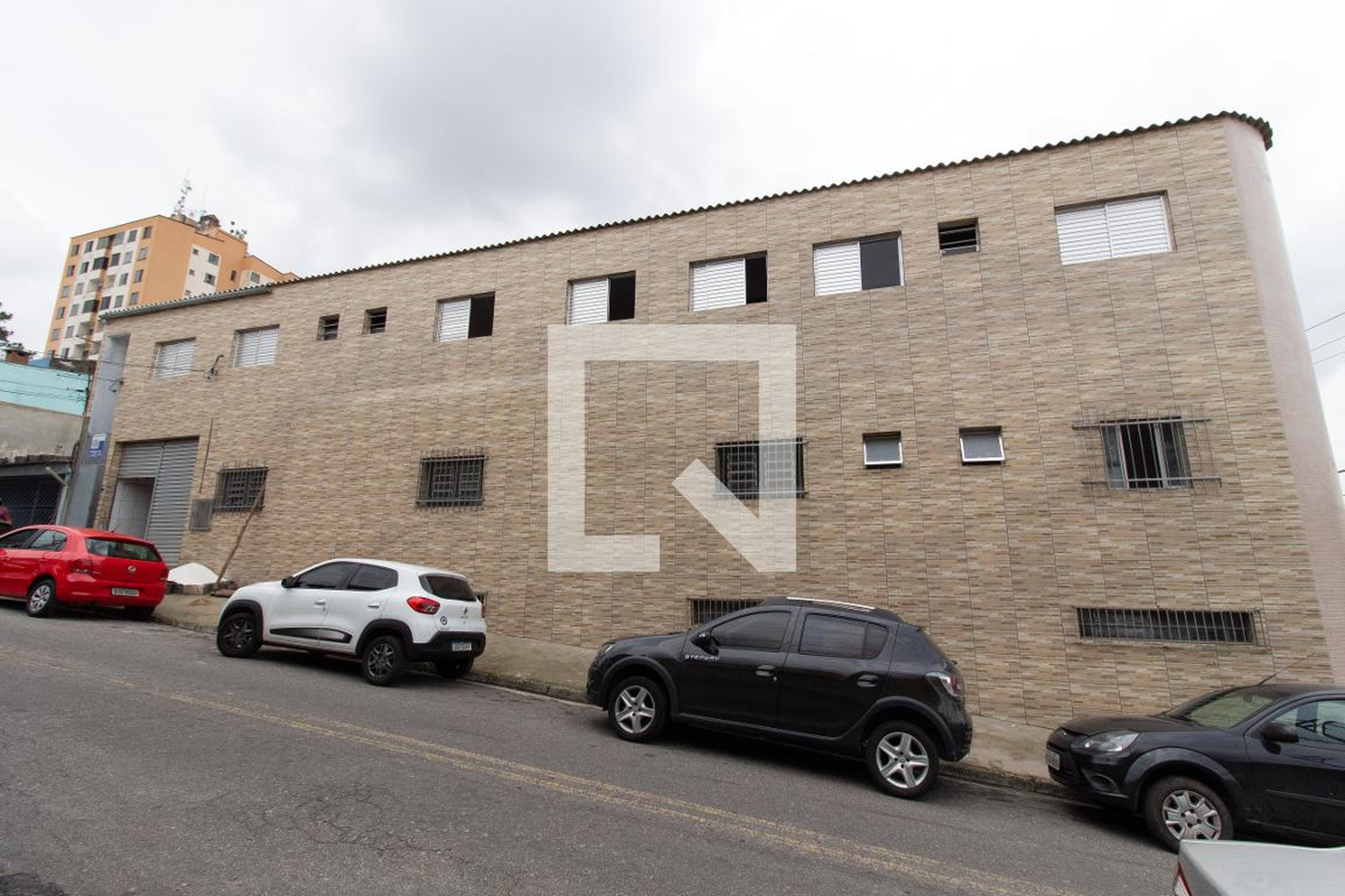 Fachada Condomínio em Rua Kleber Rocha Barduco, 548