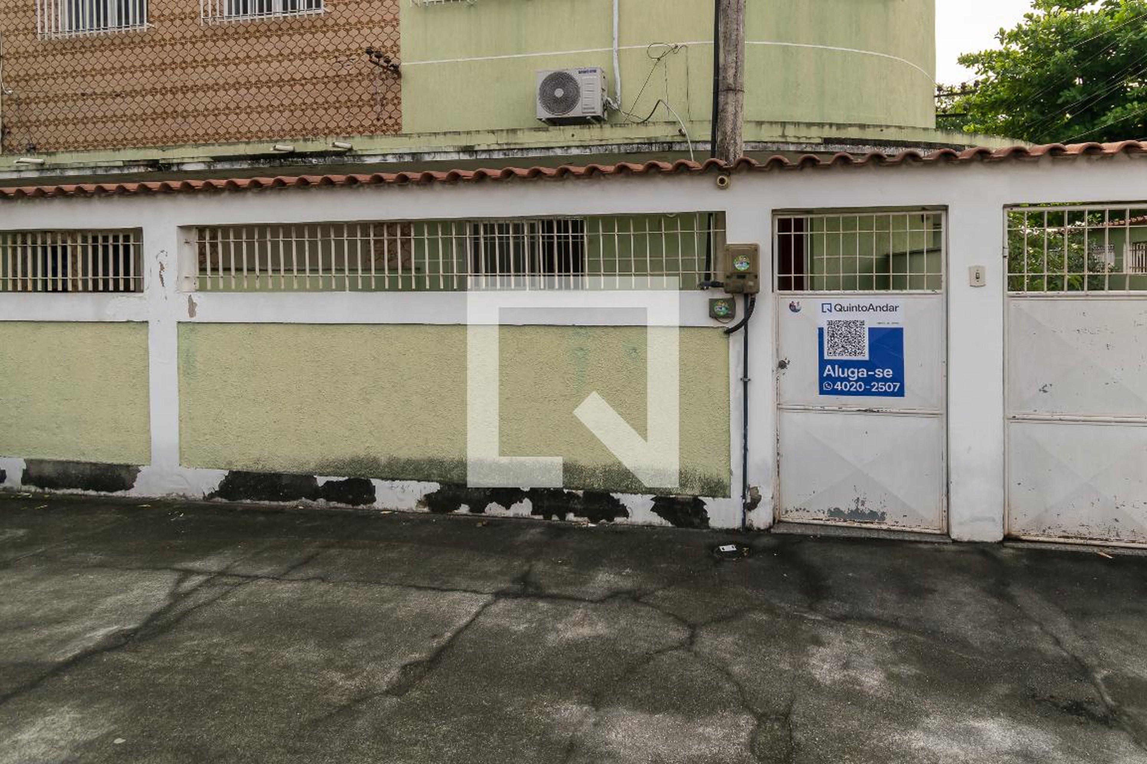 Fachada Condomínio em Rua General Carvalho, 808