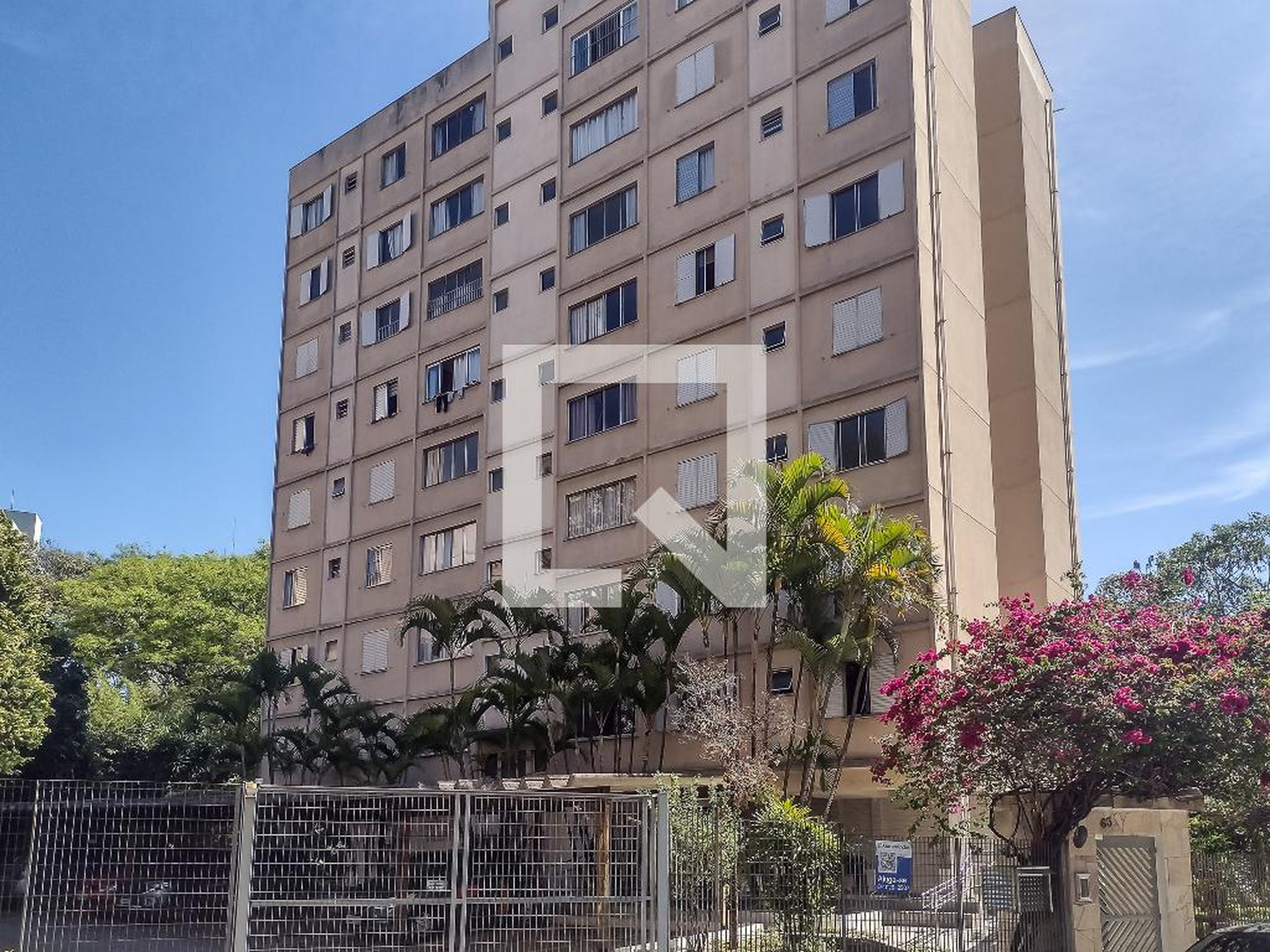 Fachada Condomínio em Rua Otávio Lopes Castelo Branco, 63