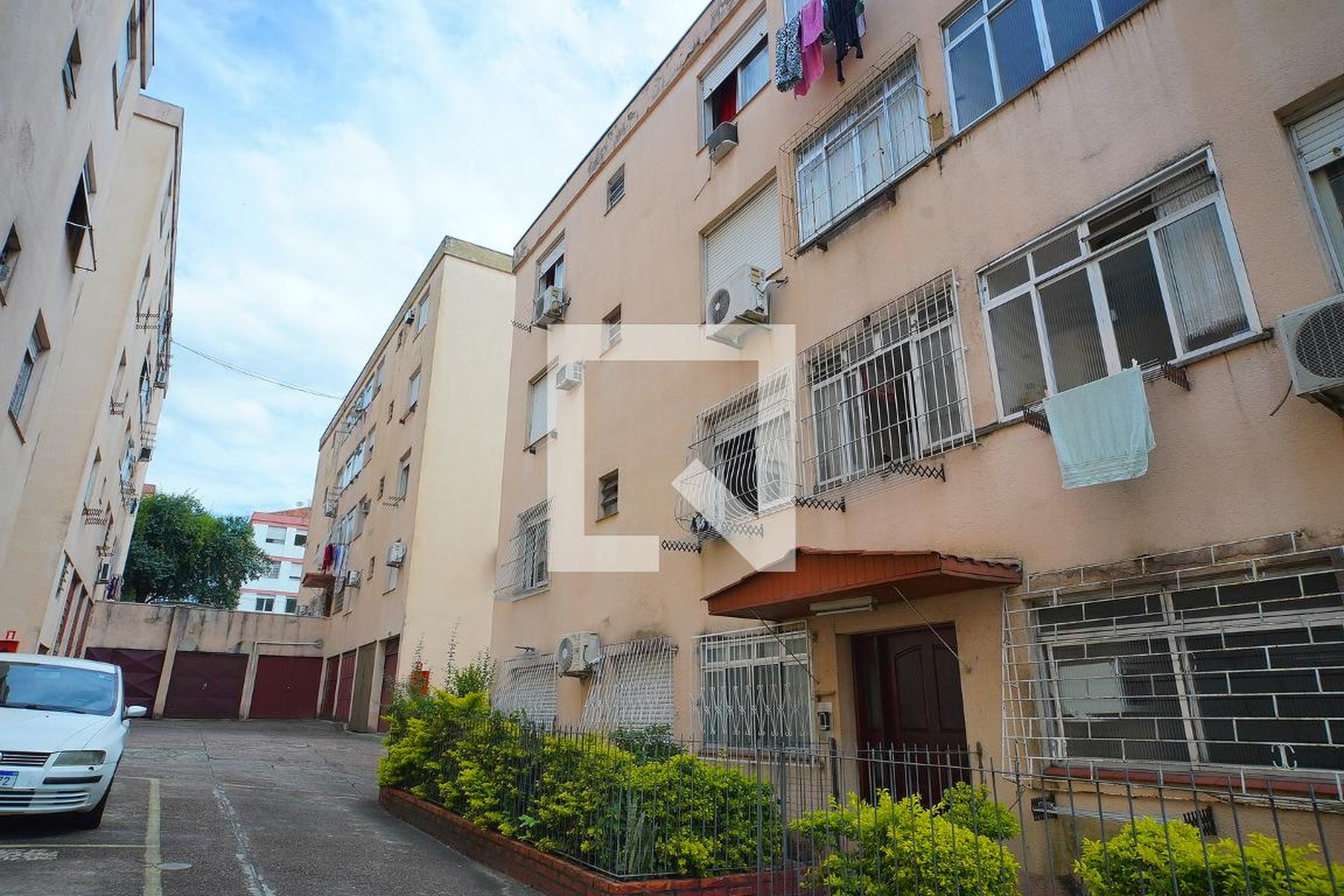 Fachada do Prédio Condomínio em Rua Carlos Estevão, 120