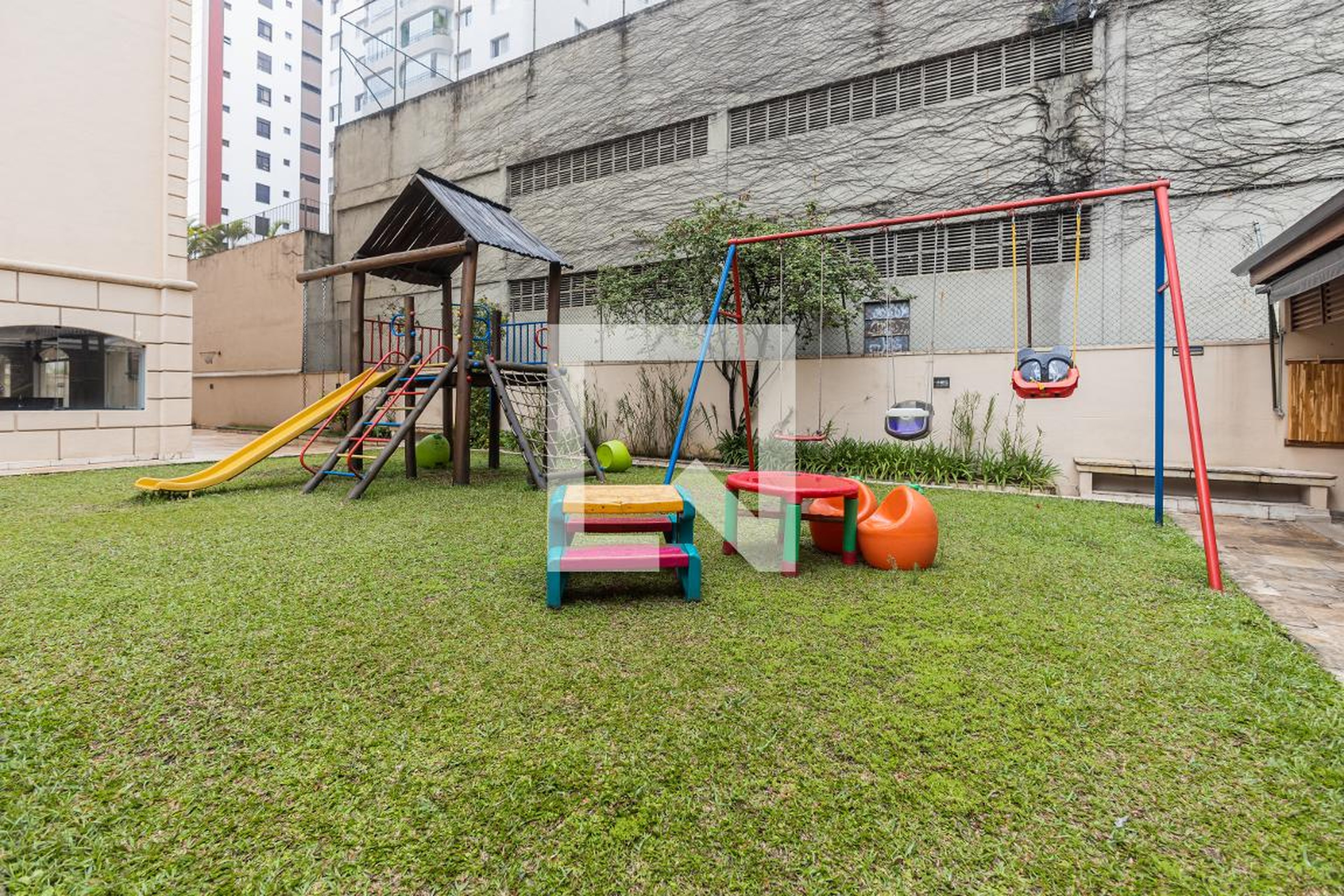 Playground - Monalisa