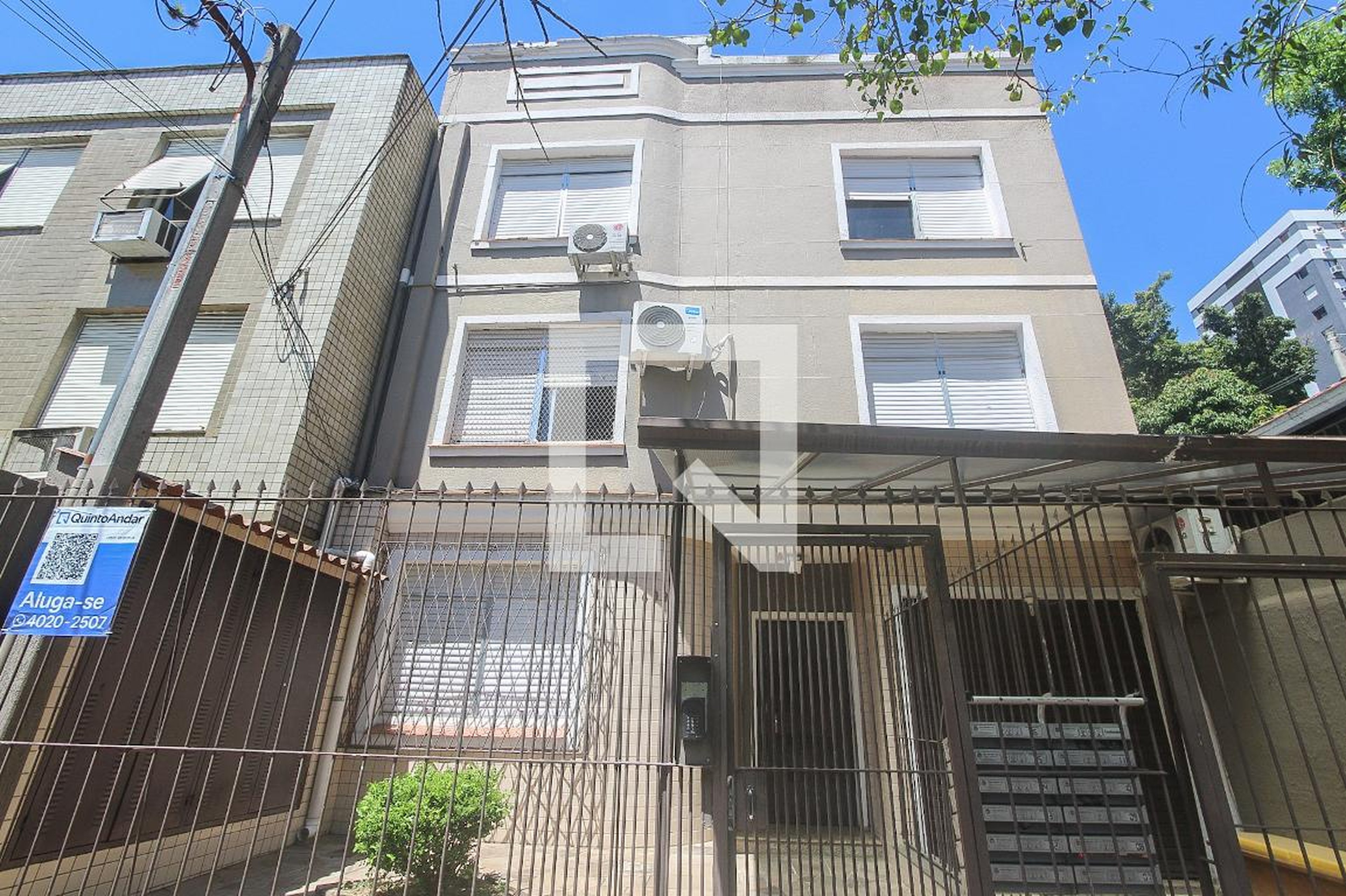 Fachada do Condomínio Condomínio em Avenida Nova York, 409