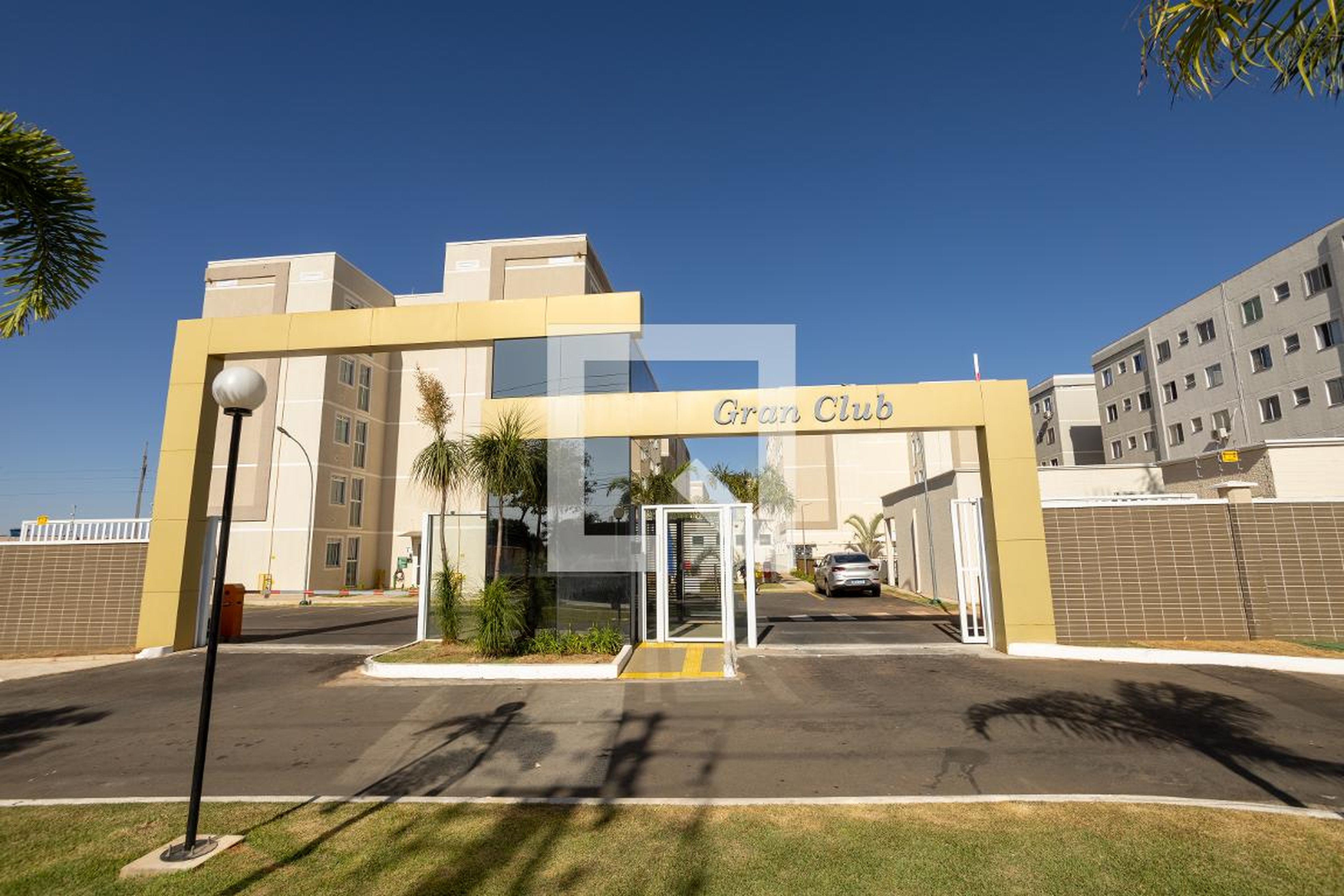Fachada do Condomínio Condomínio Gran Club