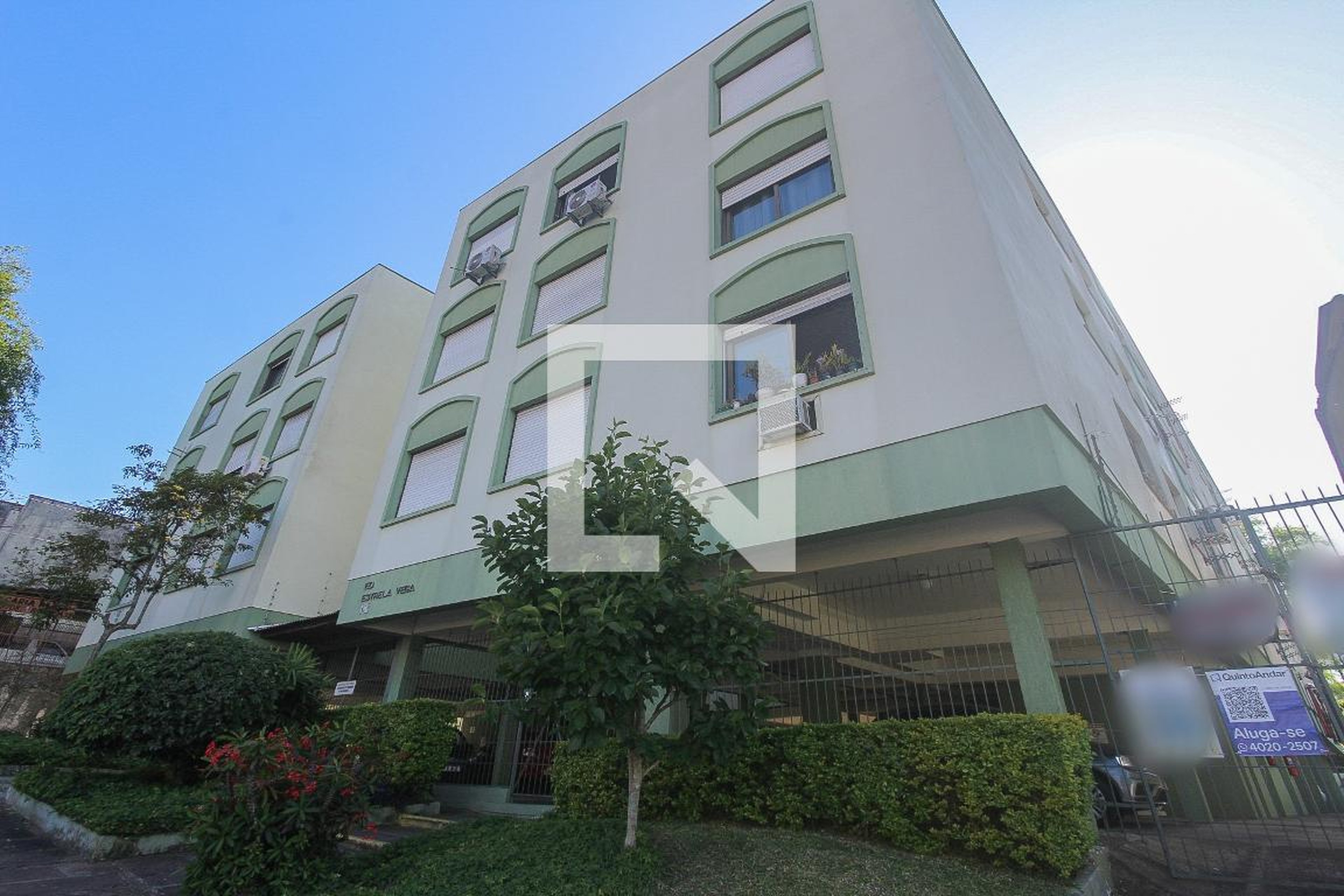 Fachada do Condomínio Condomínio Estrela Vega