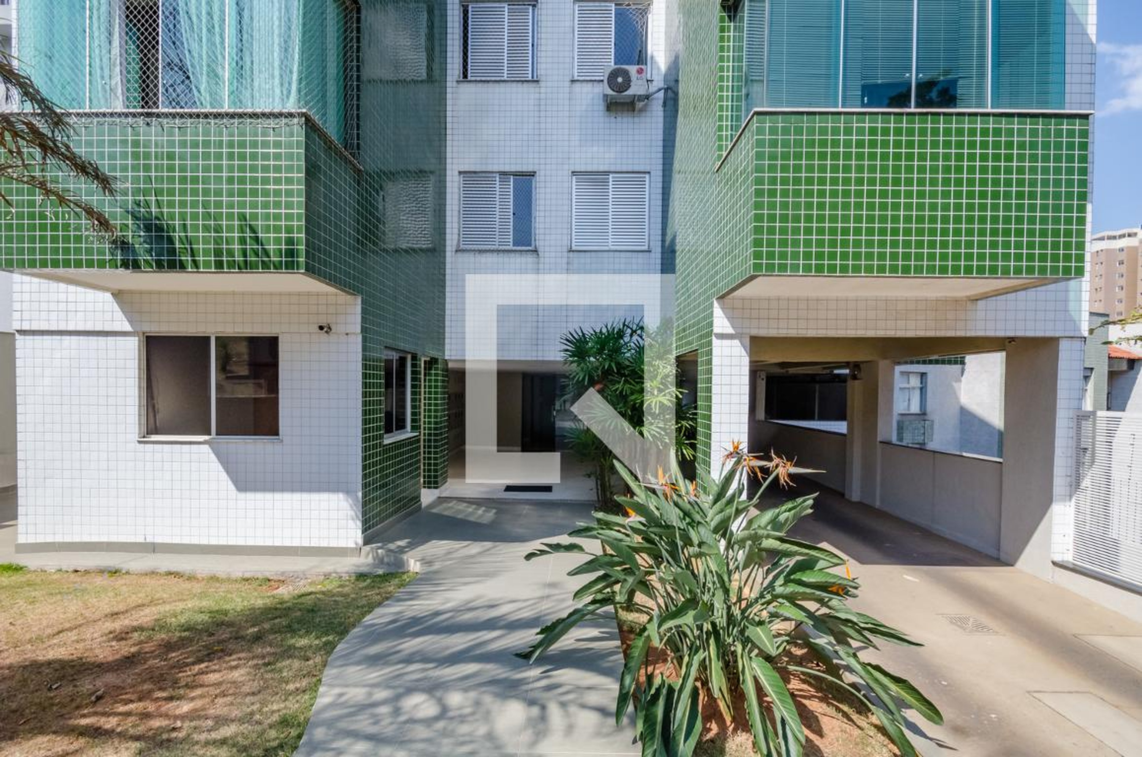 Entrada - Edifício Solar dos Montes