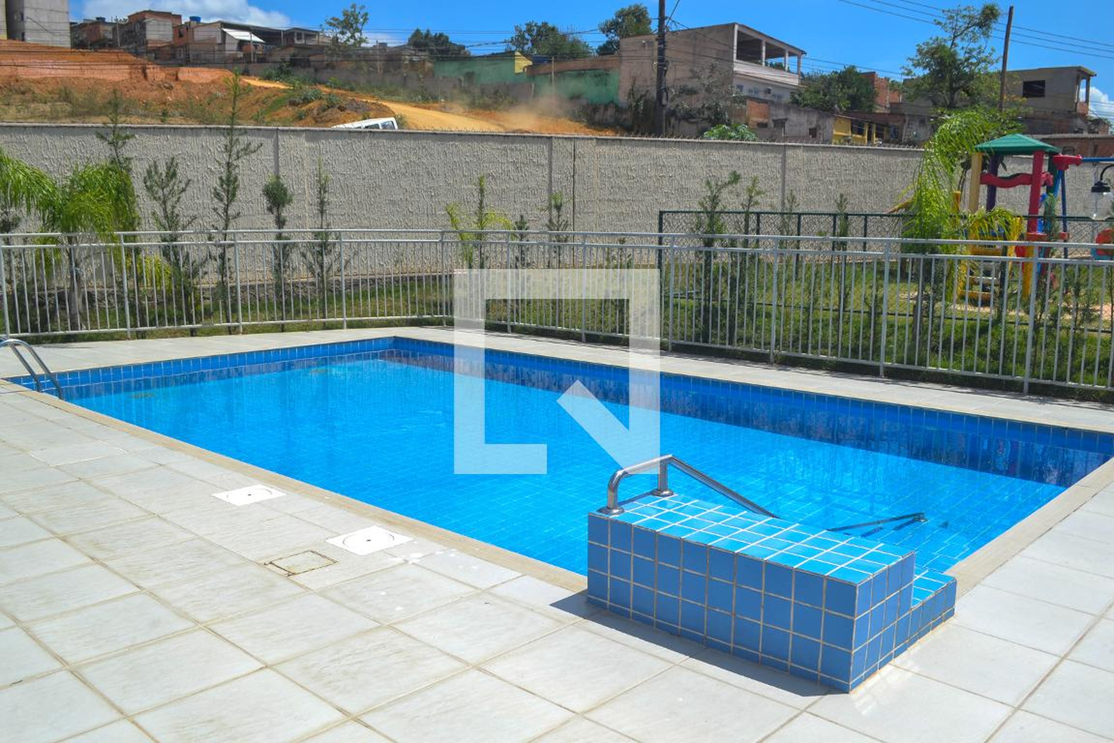 Piscina Condomínio em Rua Belo Horizonte, 1234