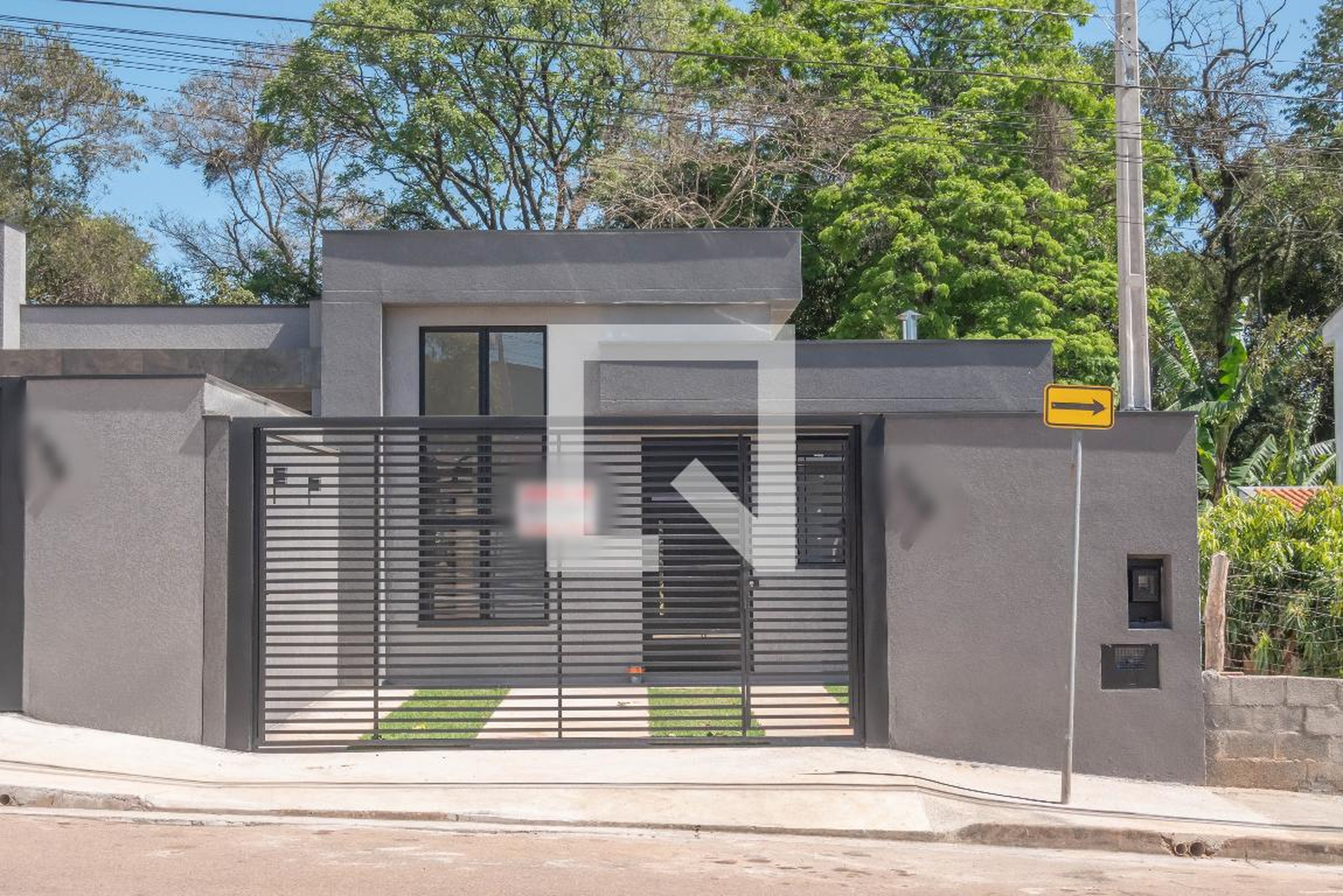 Fachada Condomínio em Rua Sargento Maurício Vicente da Silva, 146