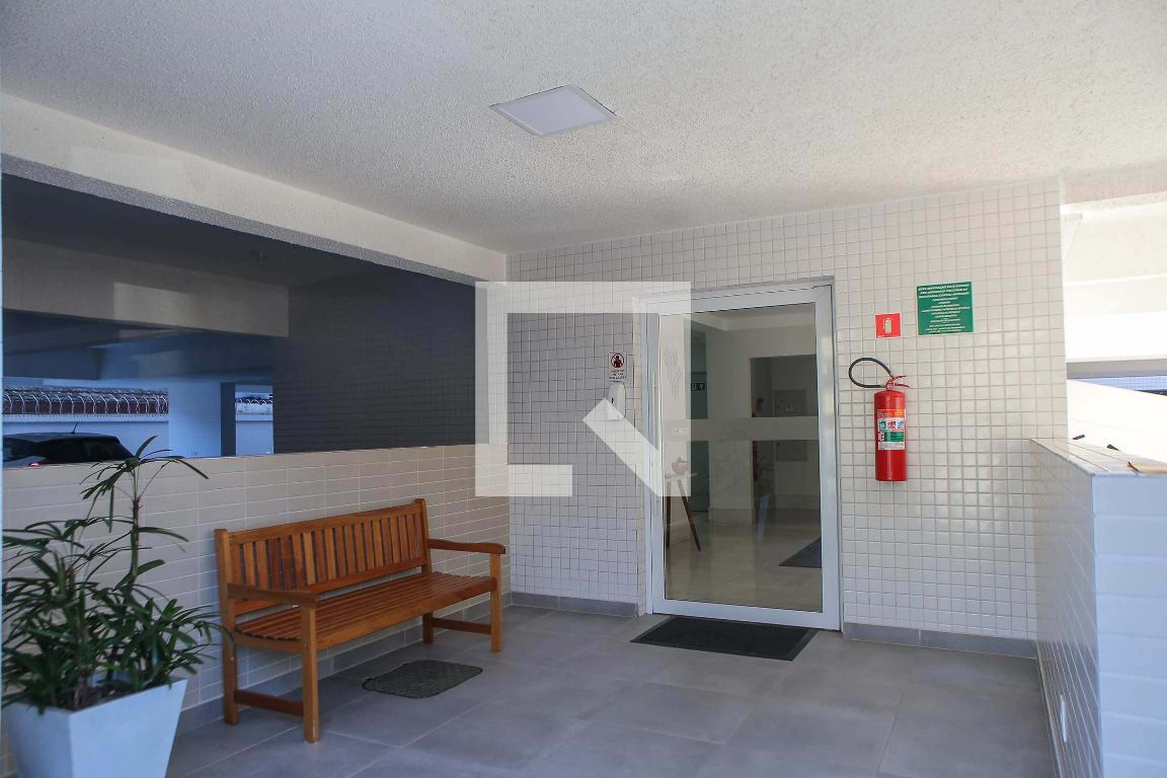 Entrada - Victoria Cabral