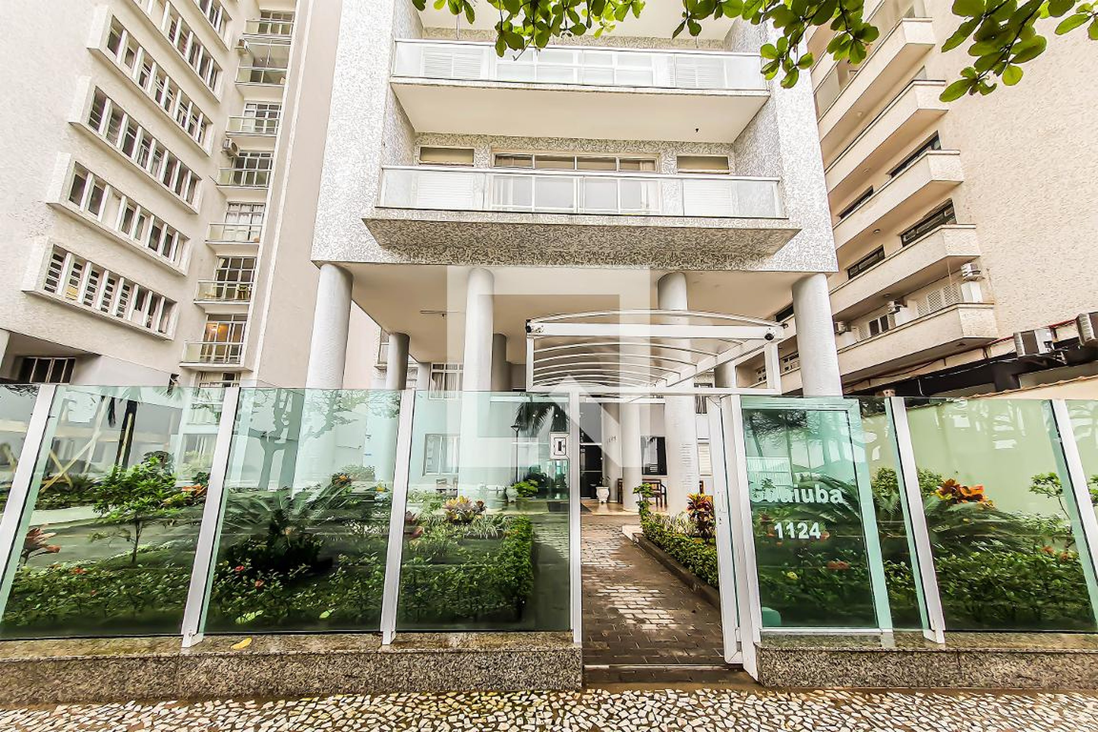 Fachada do Prédio Condomínio Guaiuba