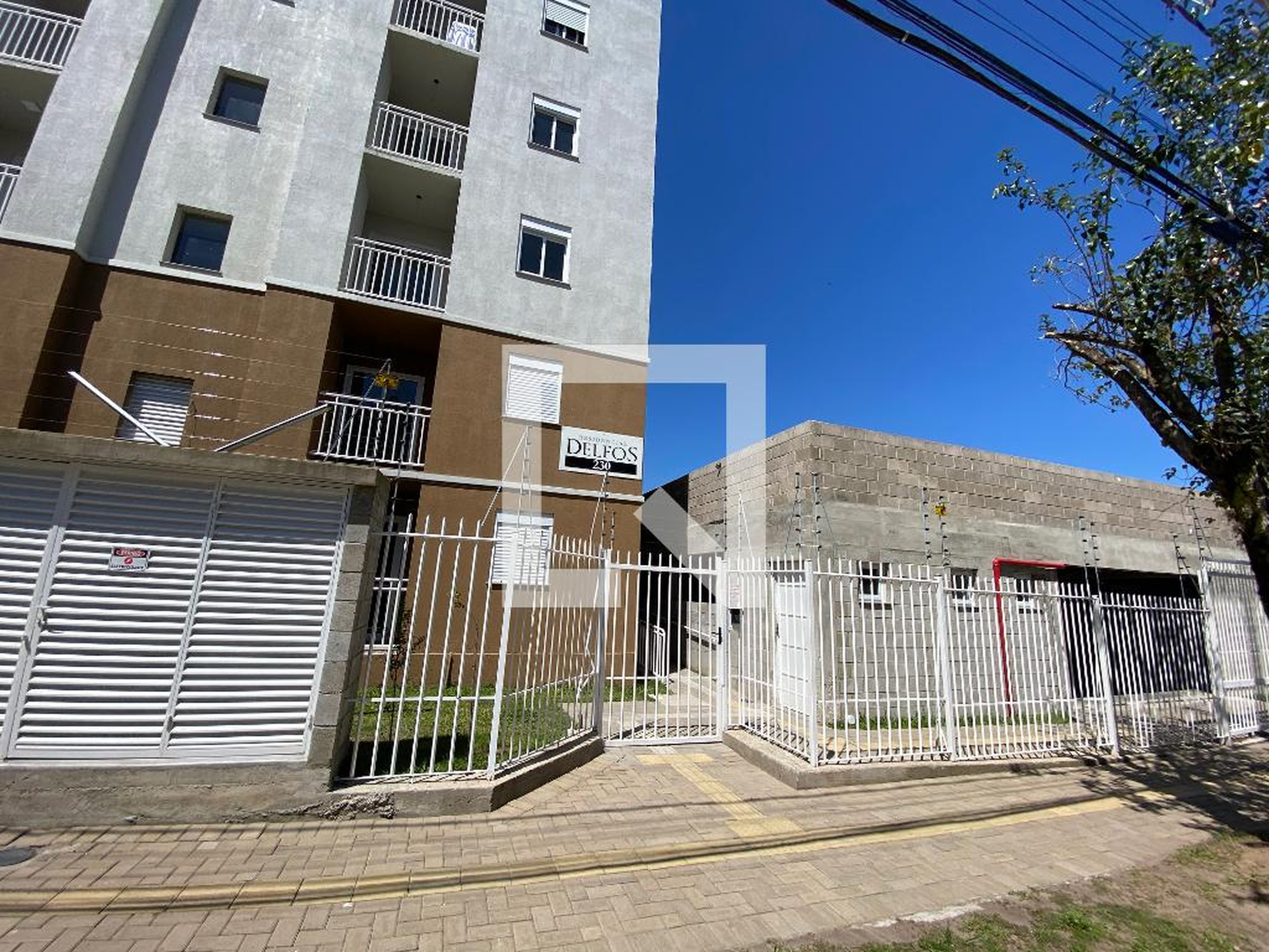 Fachada do Condomínio Residencial Delfos