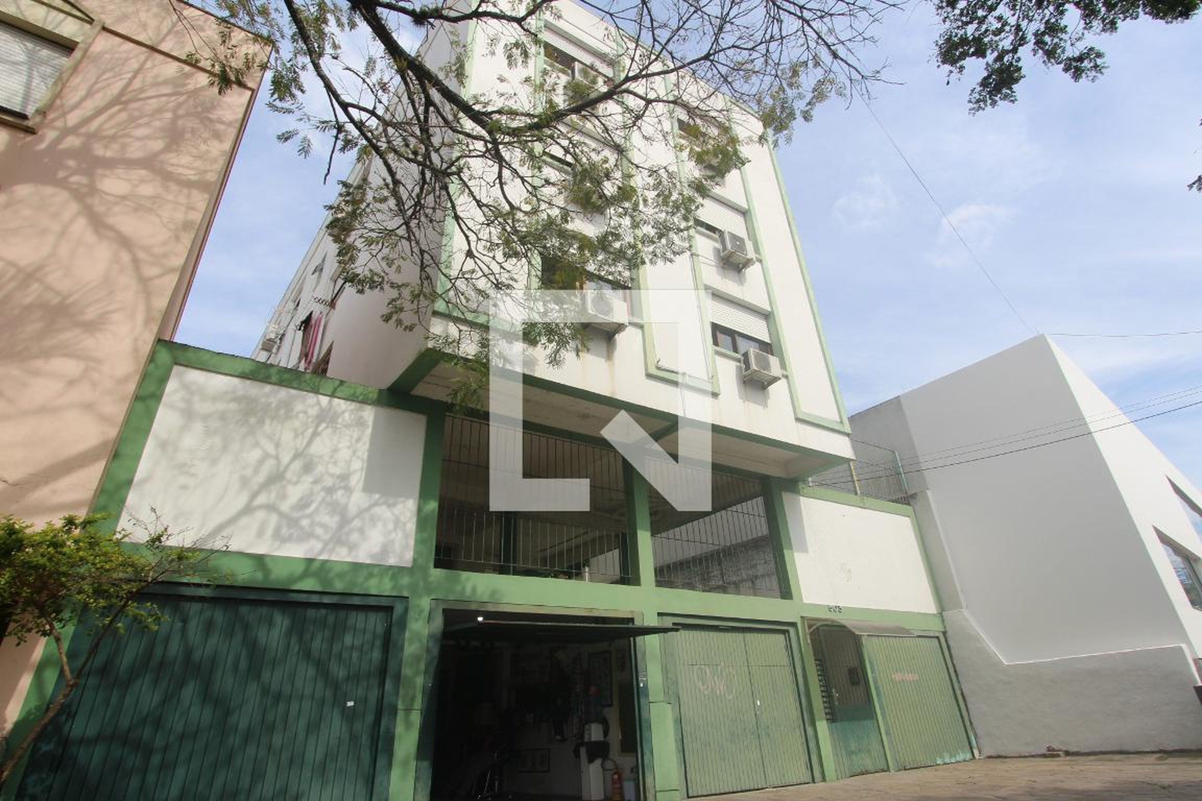 Fachada do Condomínio Condomínio em Avenida Saturnino de Brito, 503