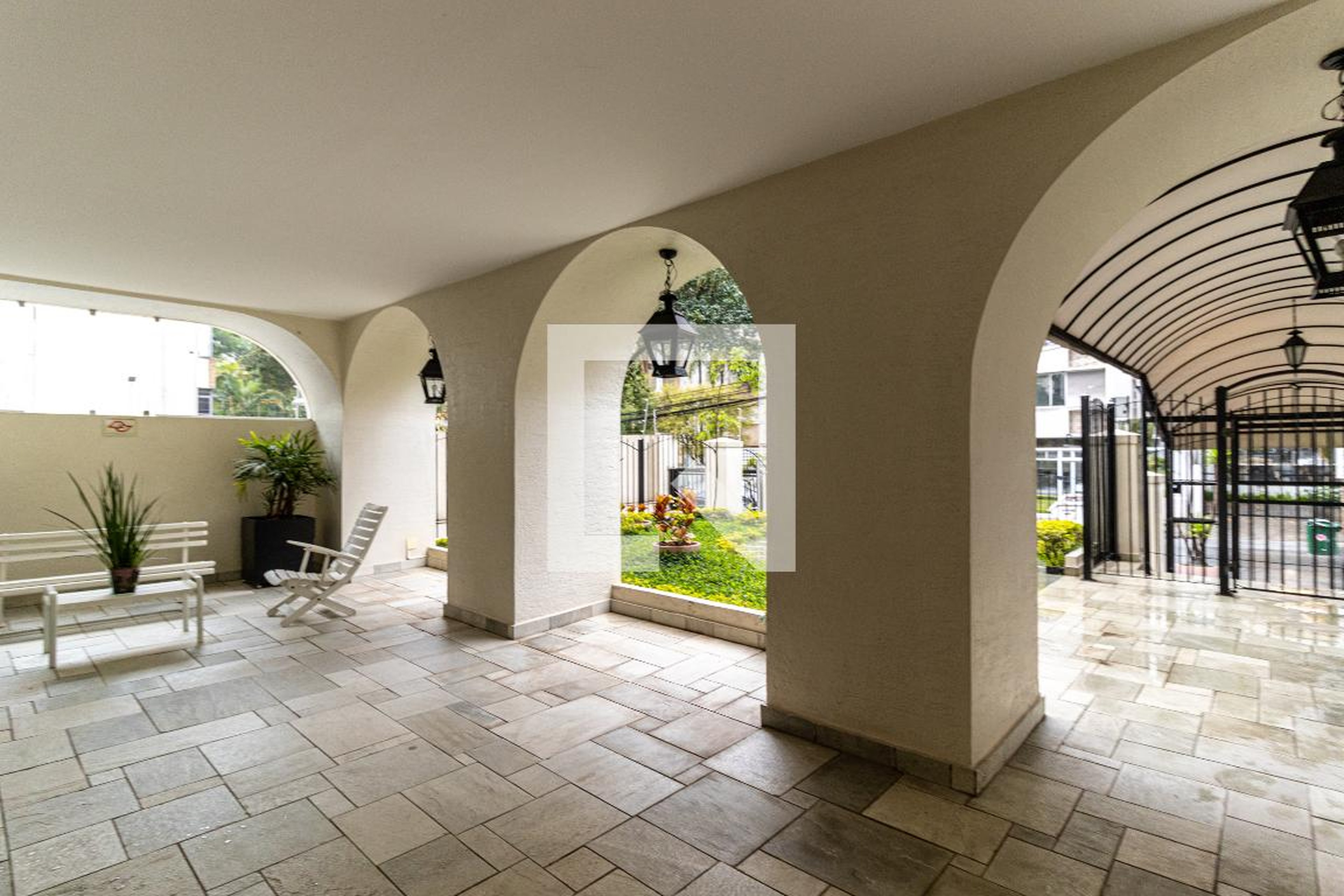 Entrada - Mansão Verlaine