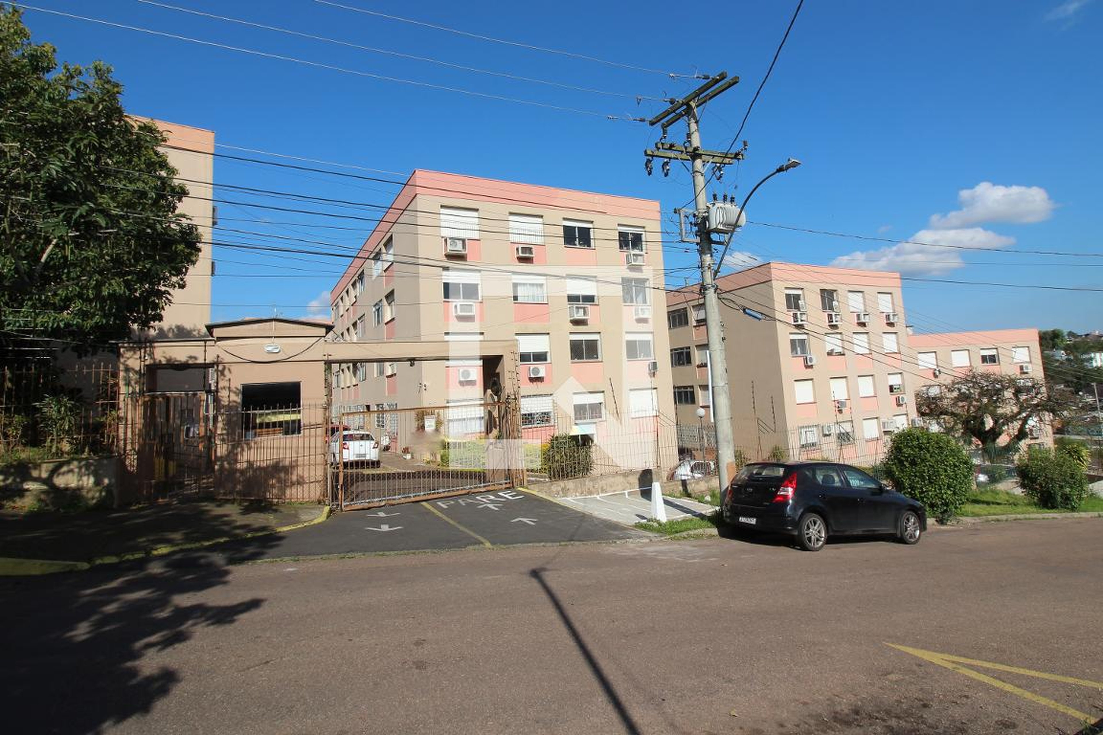 Fachada do Condomínio Condomínio Jardim Cristal