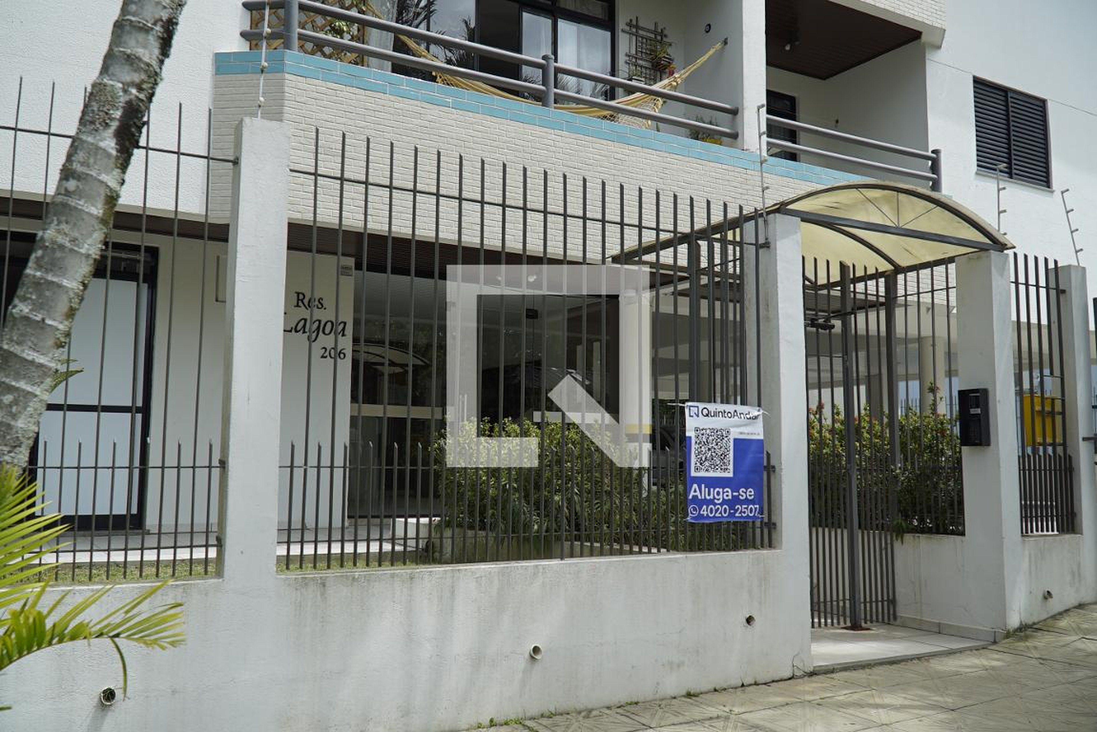 Fachada Condomínio em Rua Nossa Senhora da Conceição, 206