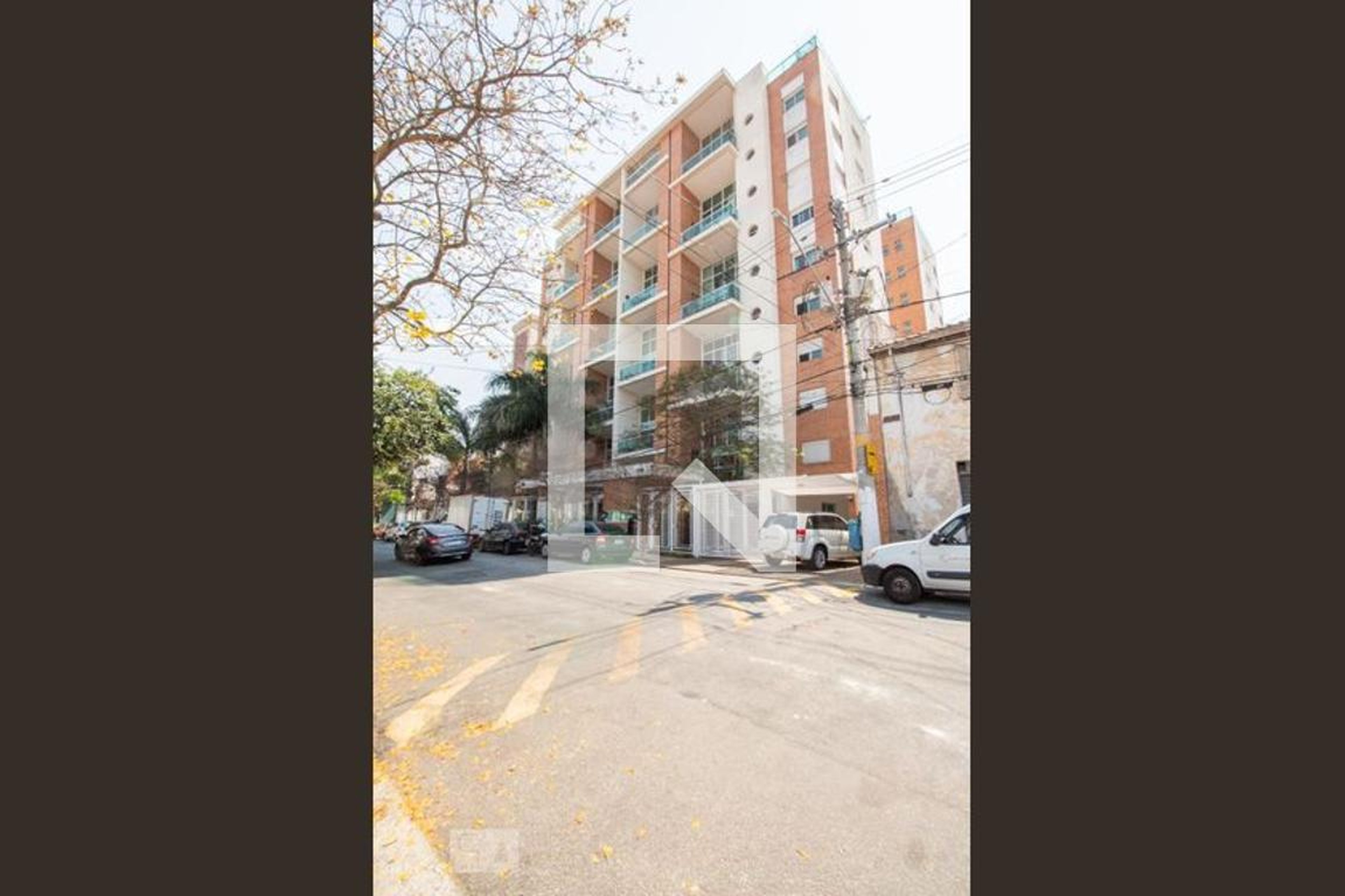 Fachada do Condomínio Condomínio Paysage Ibirapuera